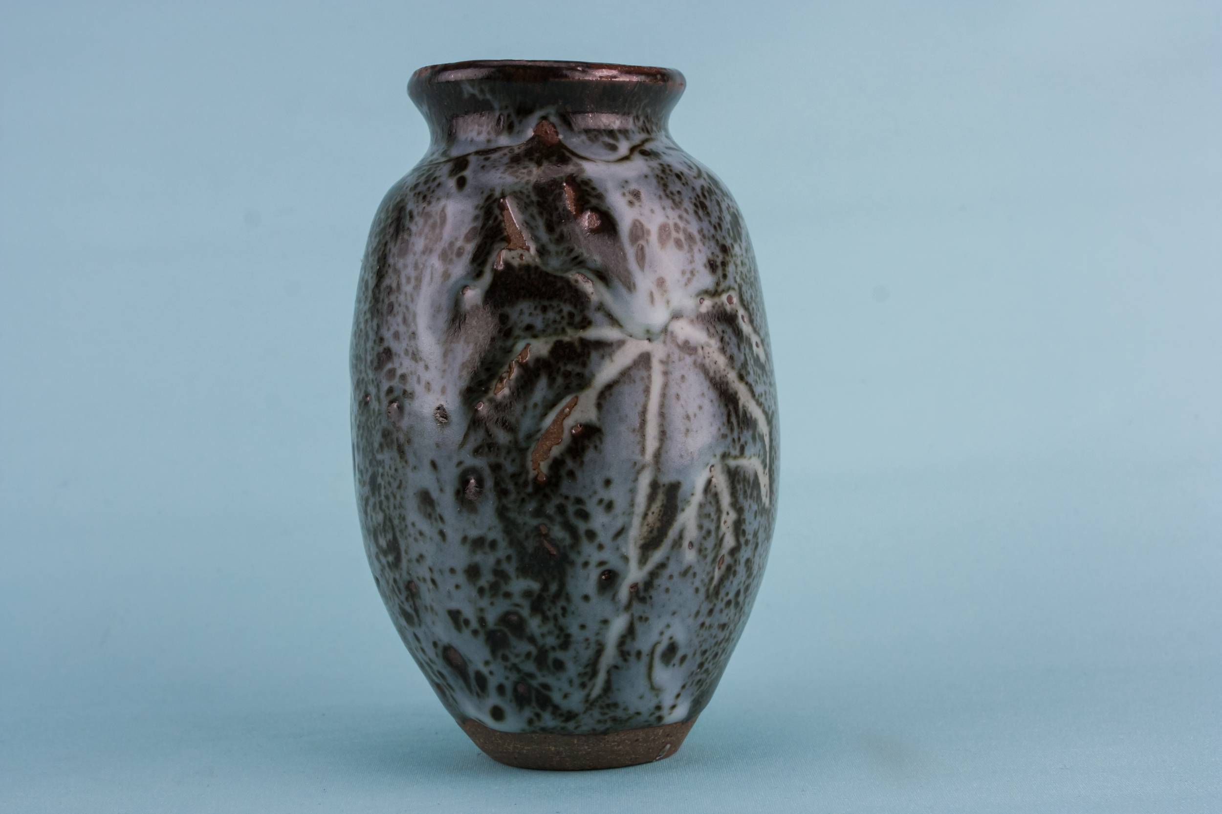 Vintage Modernist Pottery — Small ovoid vase 1