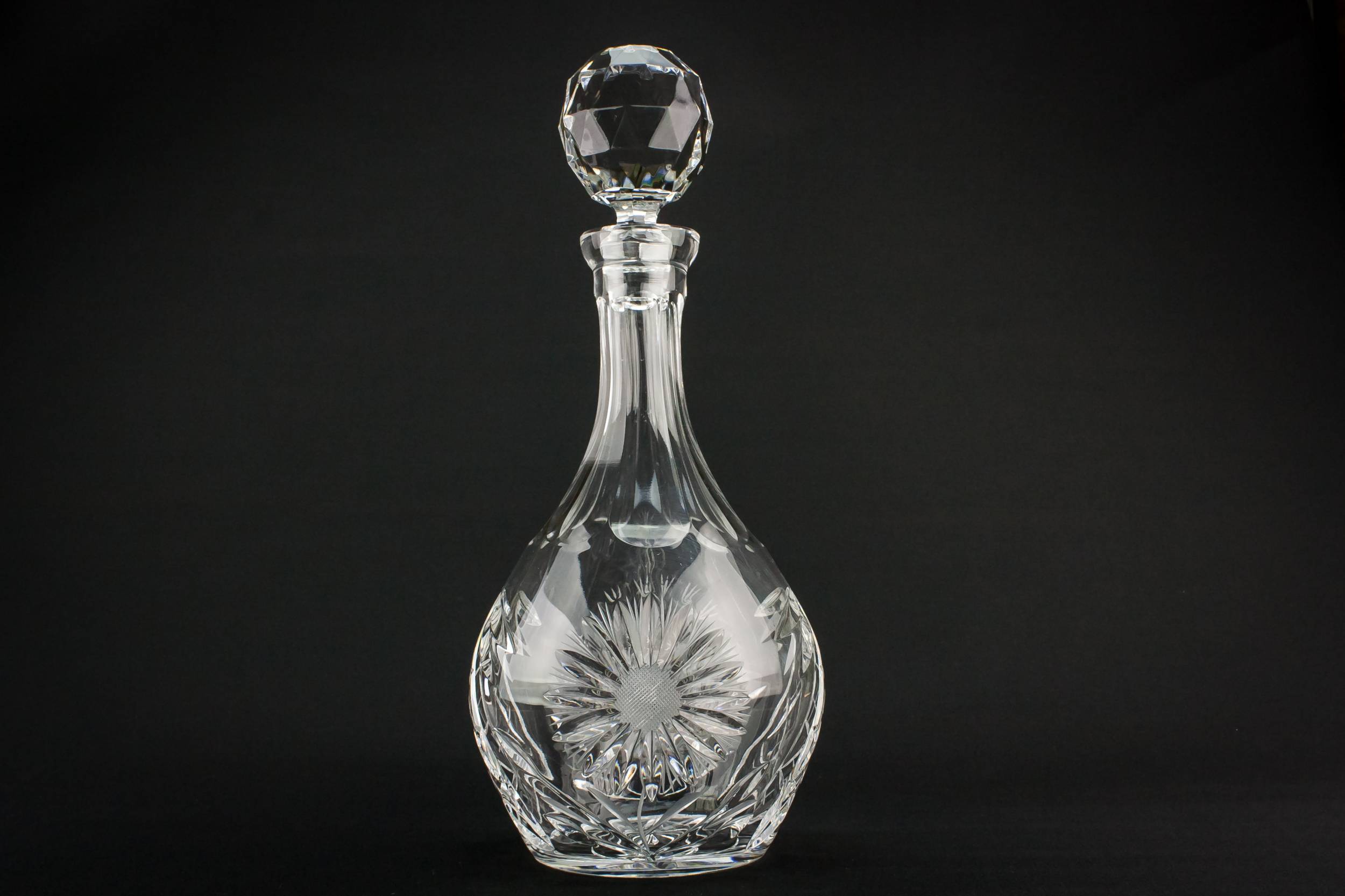 Globular Moulded Glass — Moulded glass wine decanter