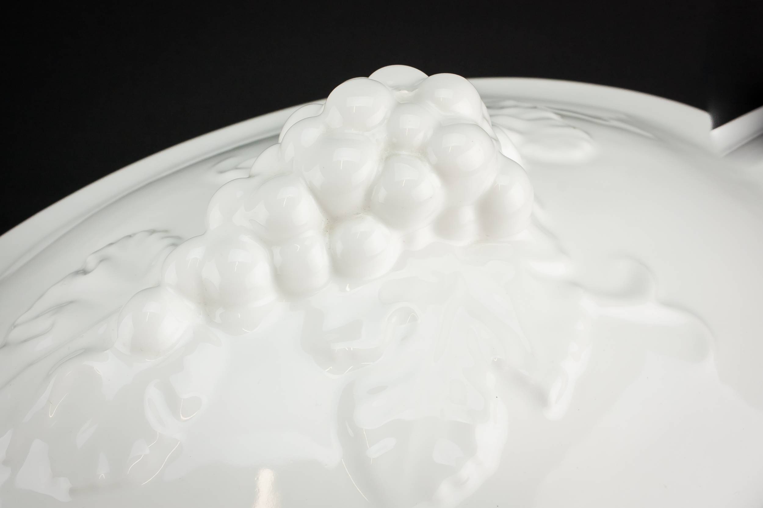 Spectacular Retro Large — Large pottery tureen 4