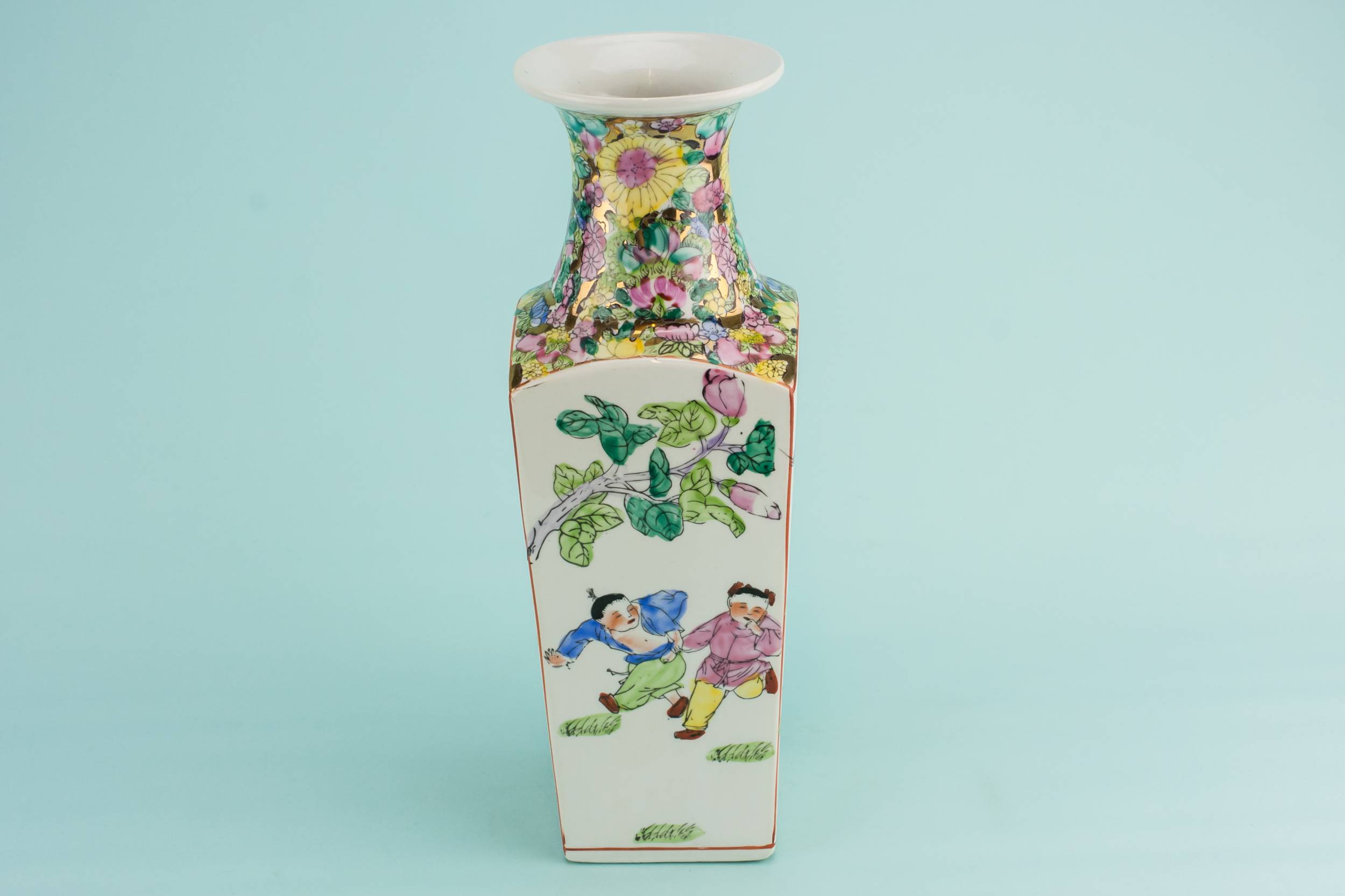 Famille Verte Vintage — Tall porcelain vase 4