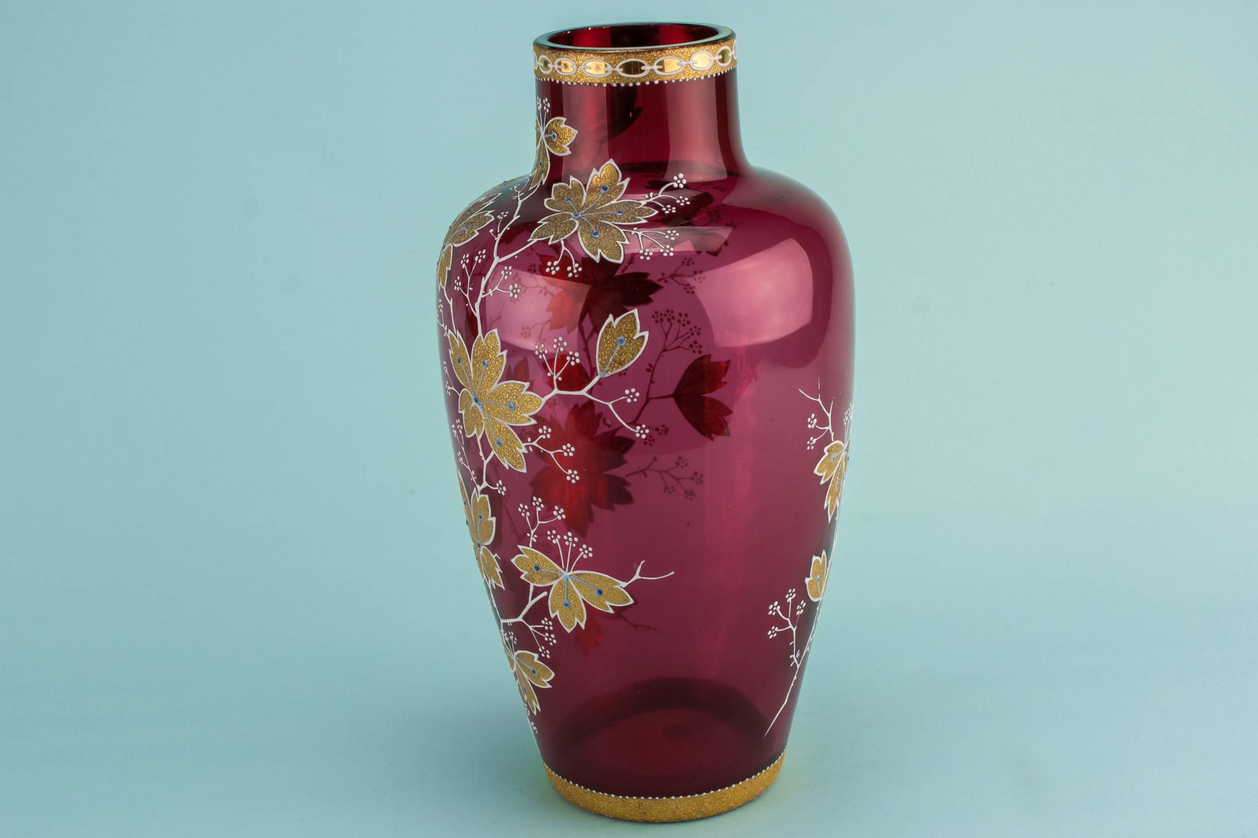 Elegant Retro Glass — Retro glass vase 2