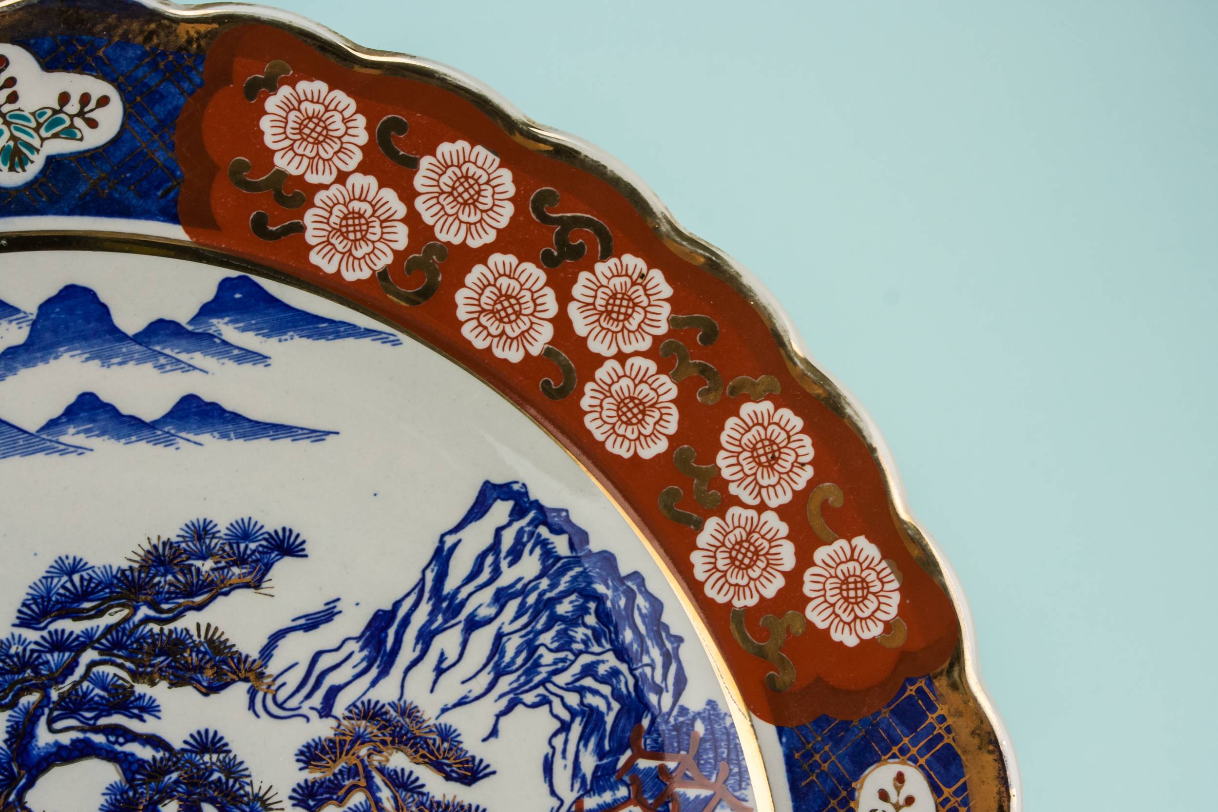 Spectacular Vintage Landscape — Imari porcelain bowl 1