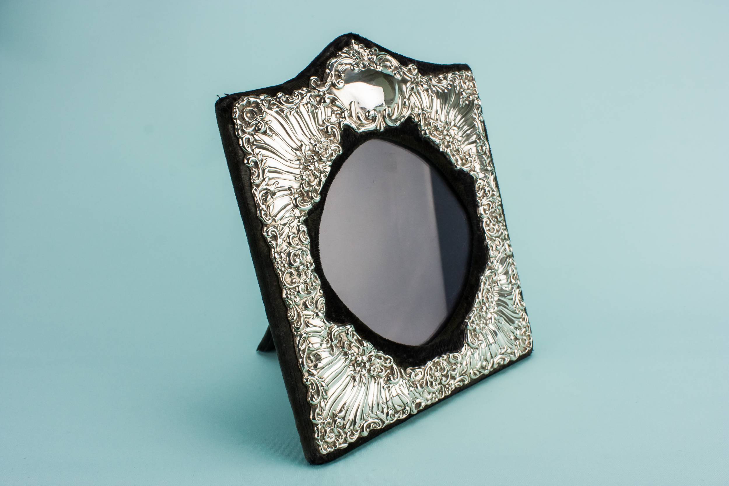 Silver Elegant Medium — Silver photo frame 1