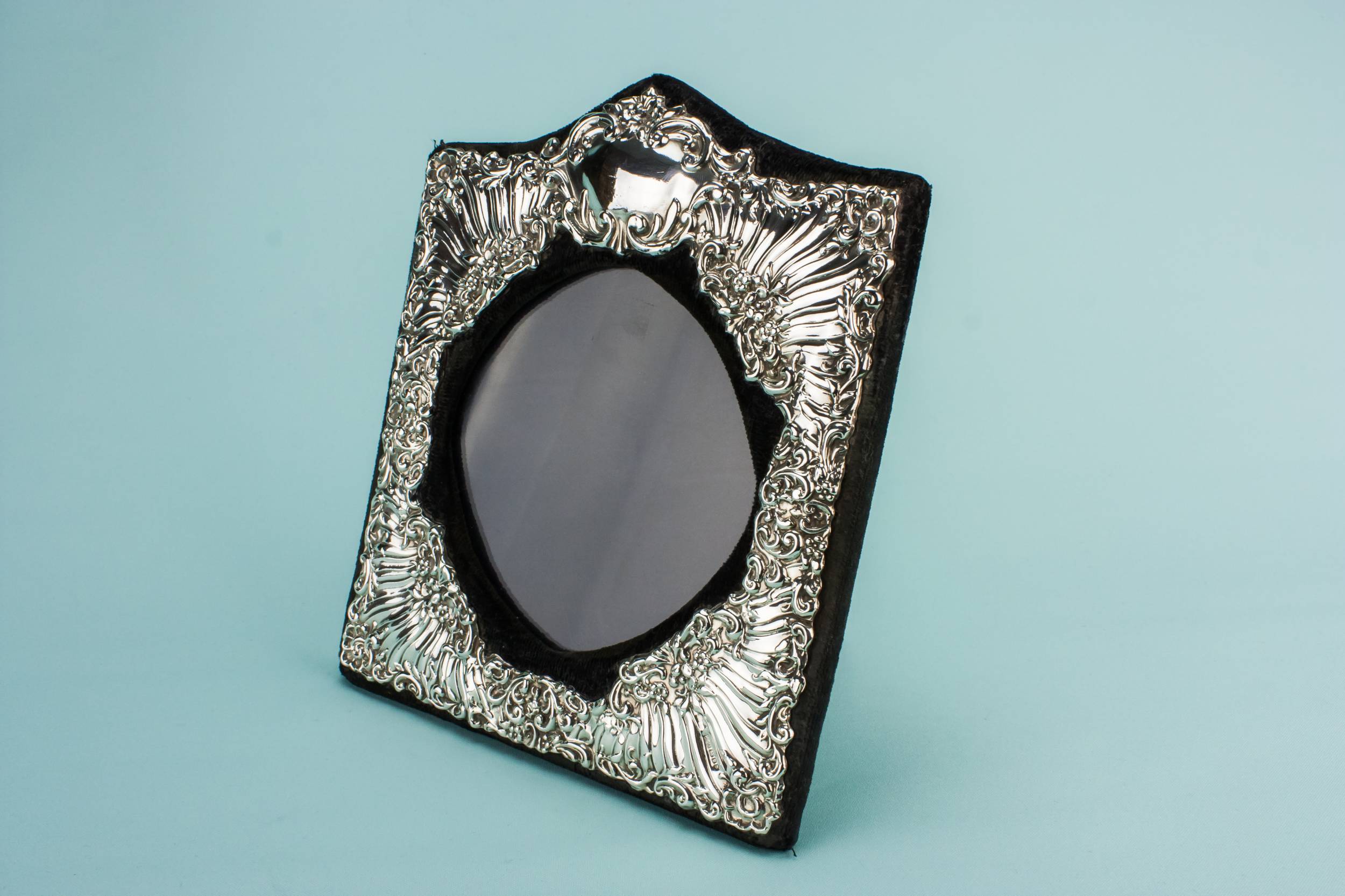 Silver Elegant Medium — Silver photo frame 2
