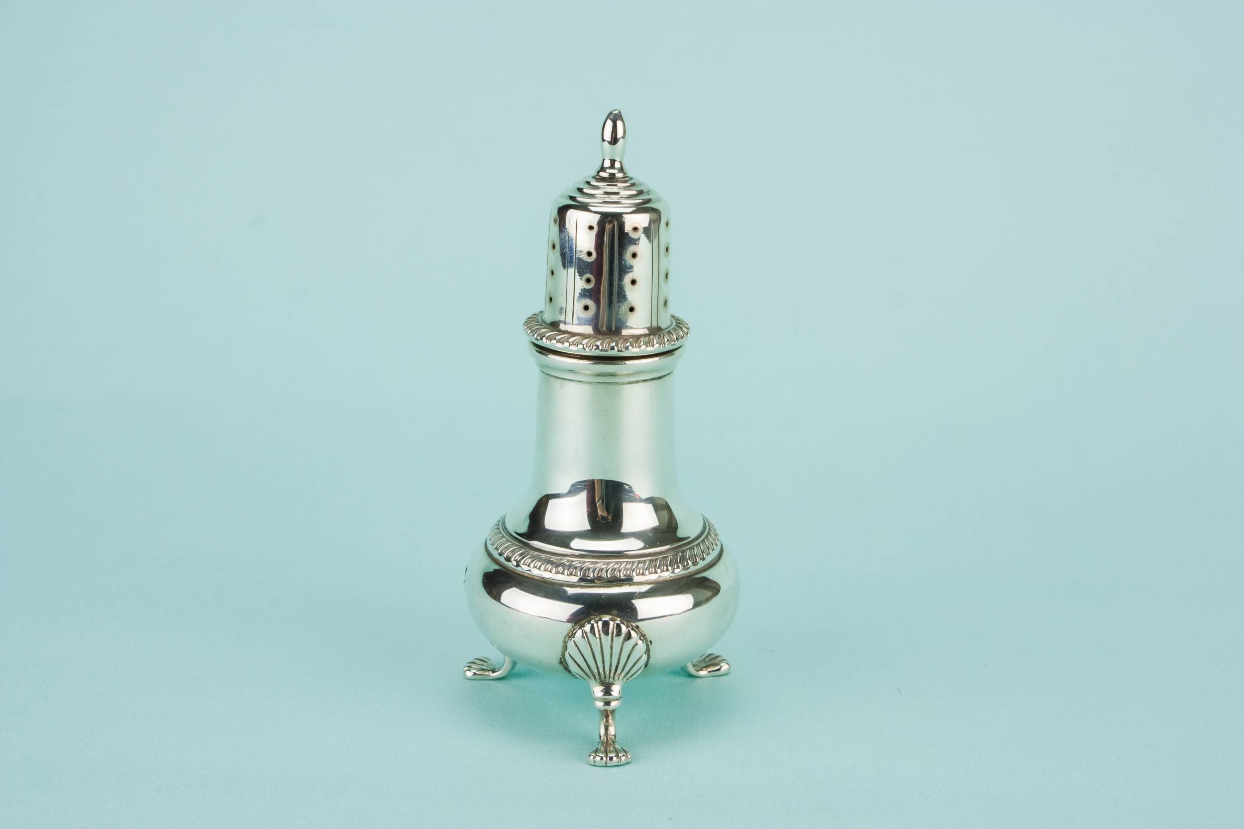 Vintage Medium Service — Silver sugar caster