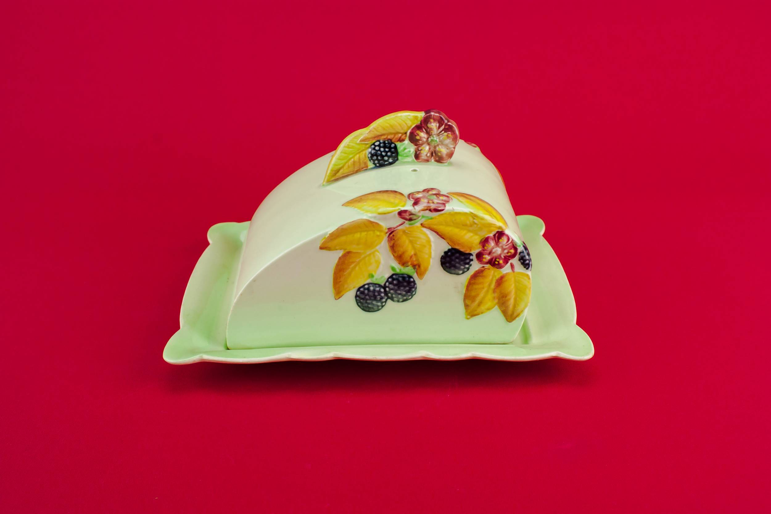 Beautiful Pottery Carlton — Carlton Ware cheese dish