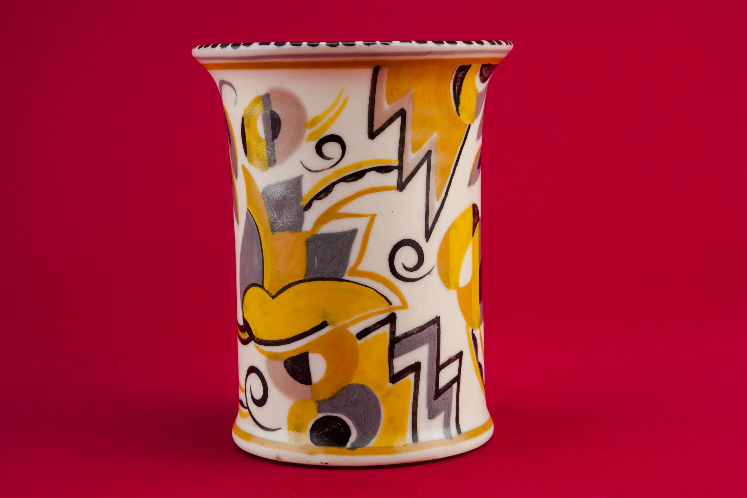 Elegant Vintage Pottery — Pottery Art Deco vase 2
