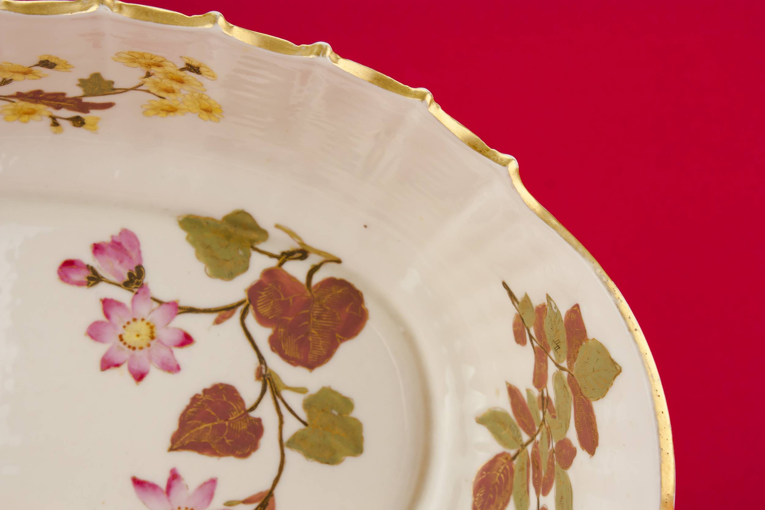 Antique Unusual Serving — Royal Worcester serving bowl 2
