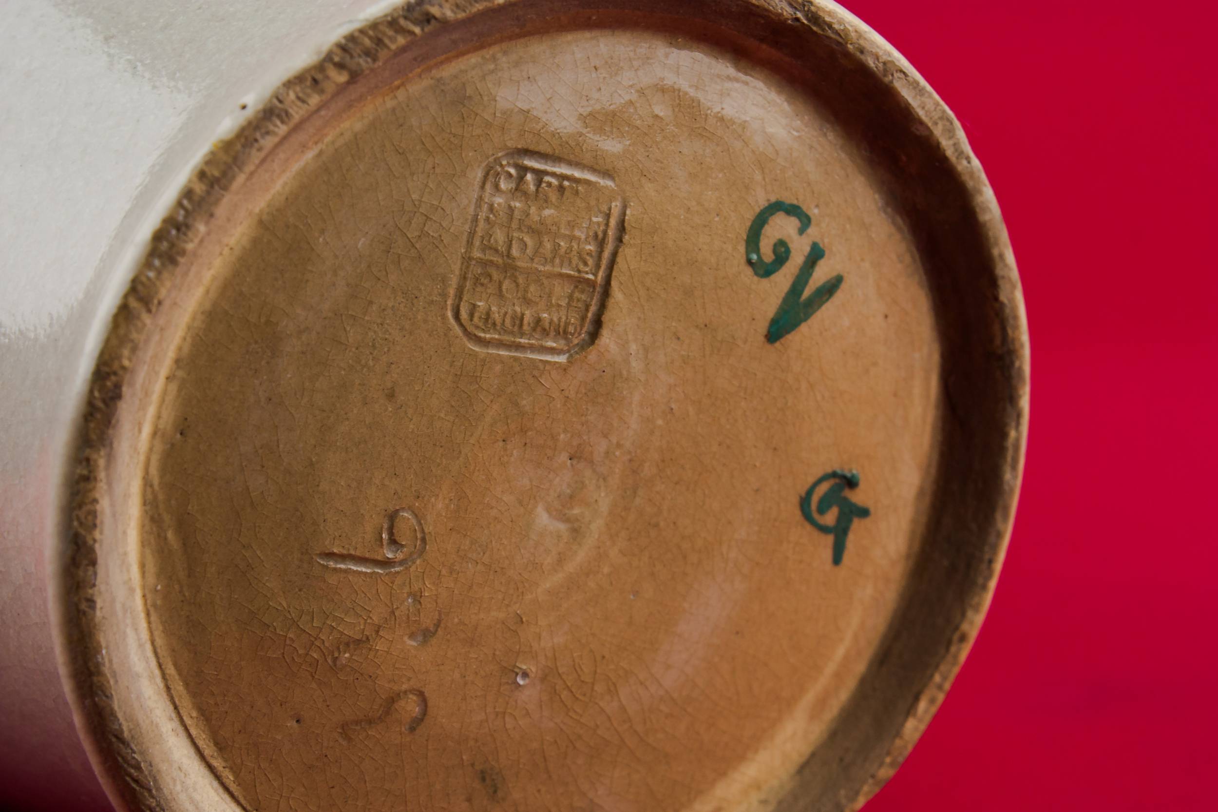 Art Deco Vintage — Pottery Art Deco vase 3