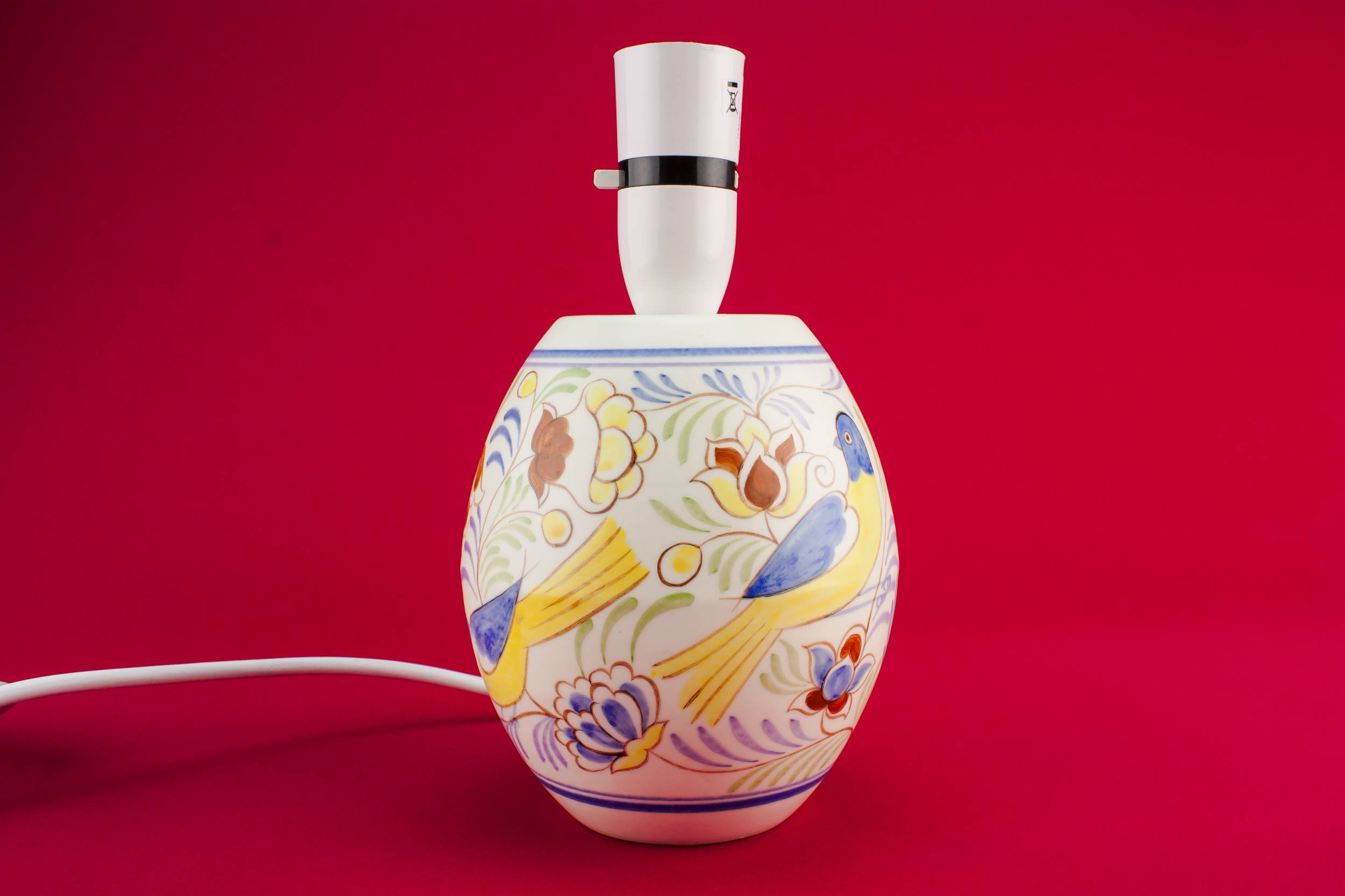 Attractive Mid-century Modern — Poole ceramic lamp 3