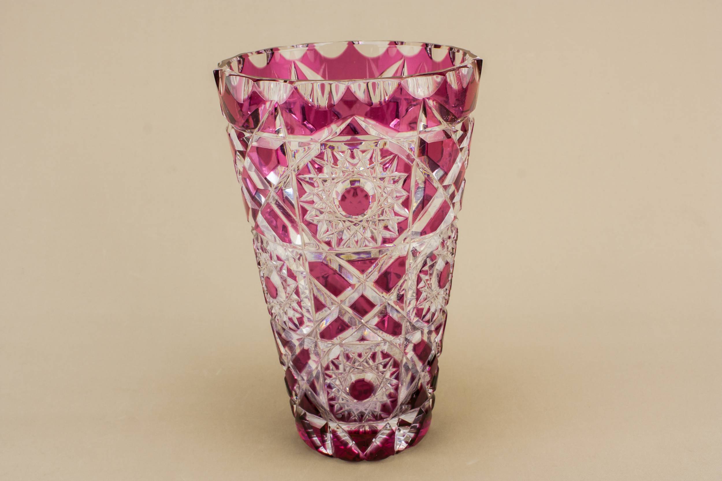 Medium Elegant Pinwheel — Cranberry red glass vase