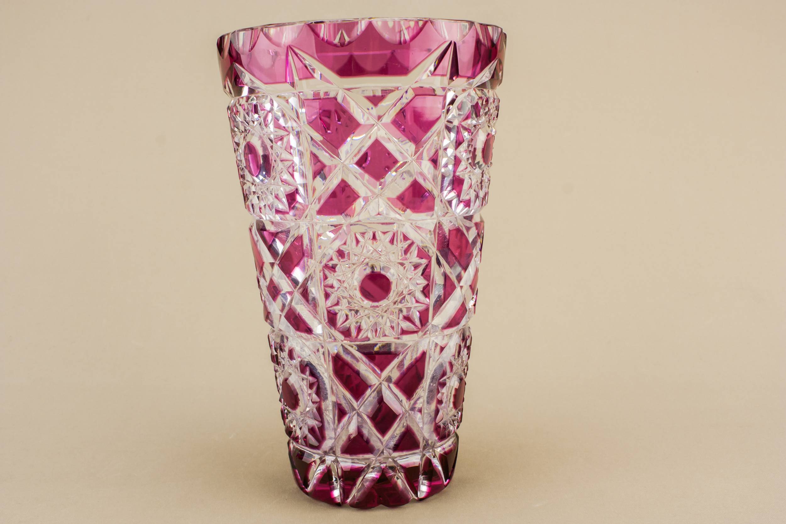 Medium Elegant Pinwheel — Cranberry red glass vase 1