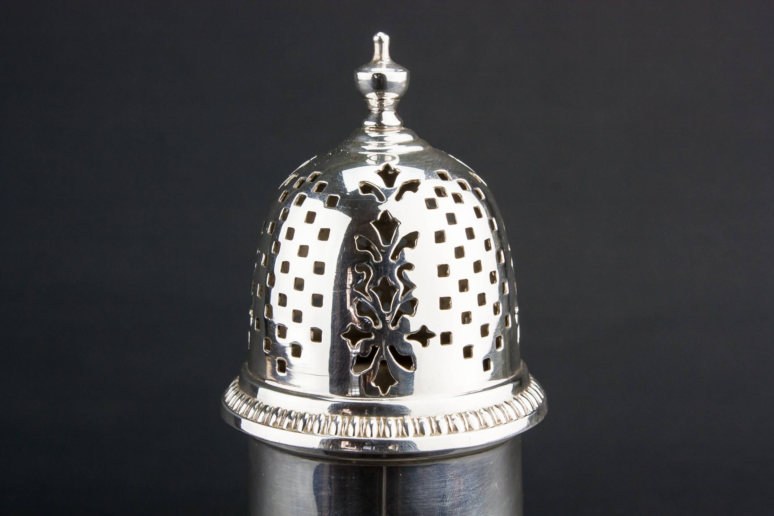Sterling Silver Classical — Sterling silver sugar caster 1