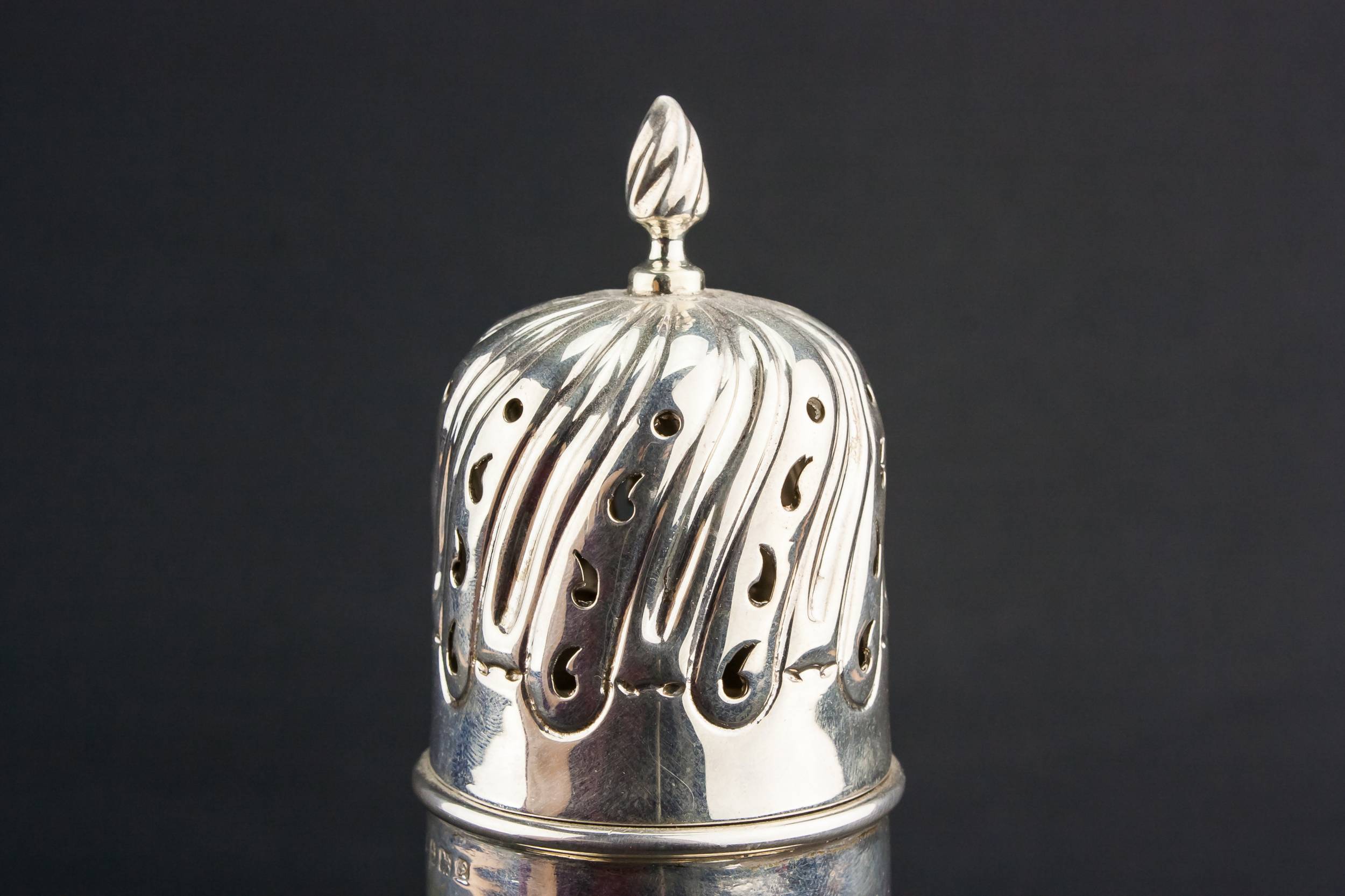Sterling Silver Antique — Large sugar caster 2
