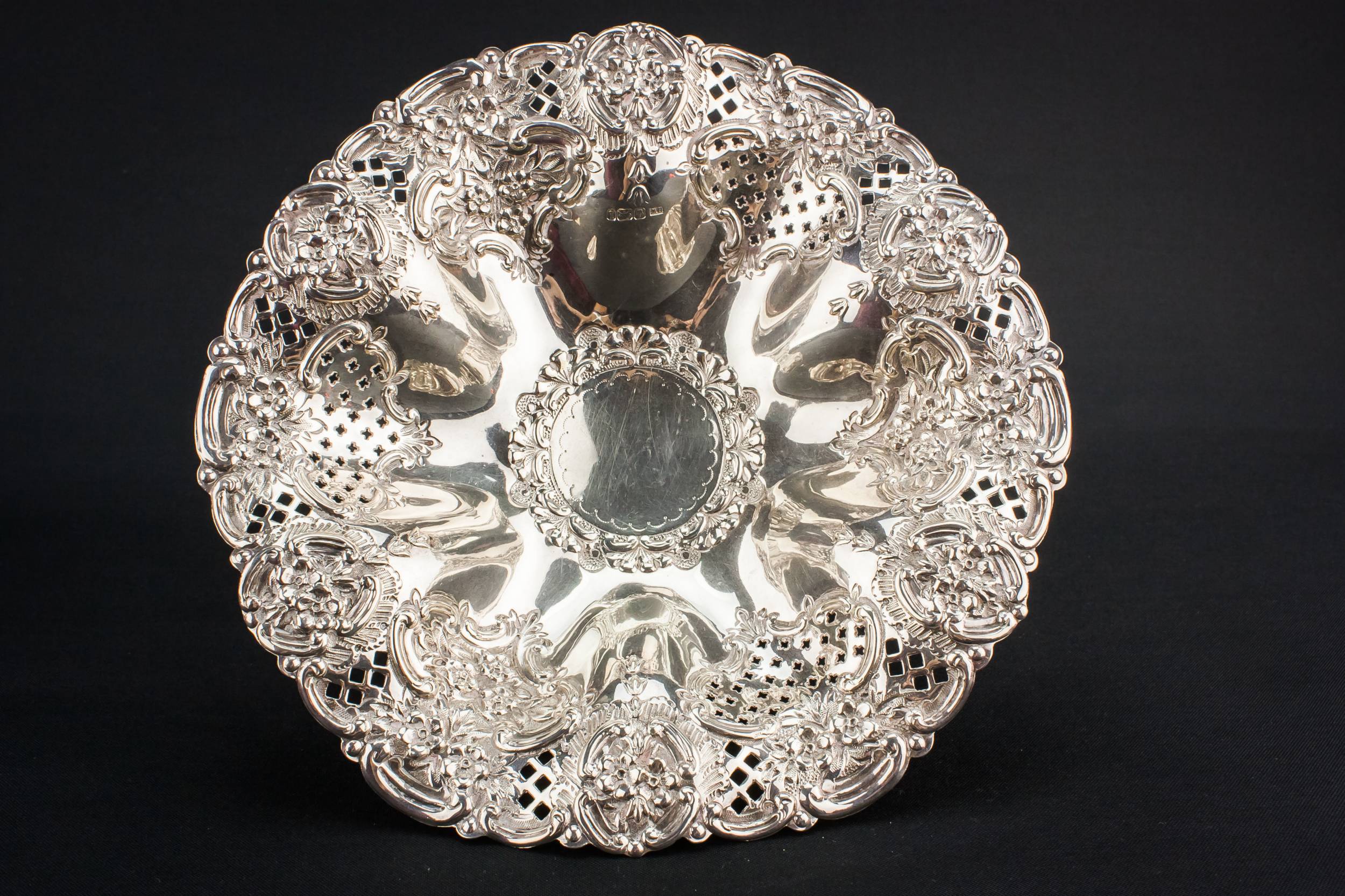 Art Nouveau Beautiful — Art Nouveau silver bowl 1