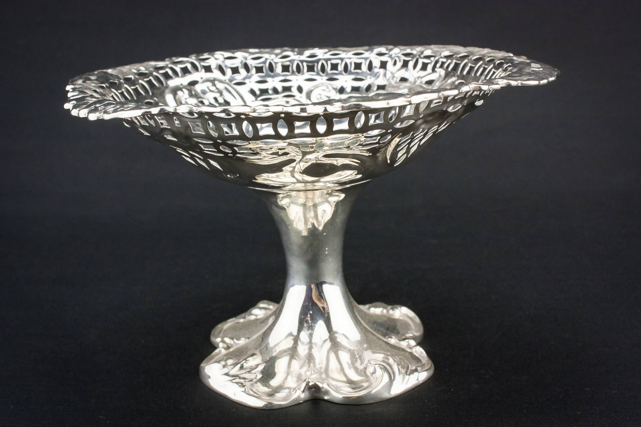 Classical Edwardian Walker — Sterling silver serving bowl 2