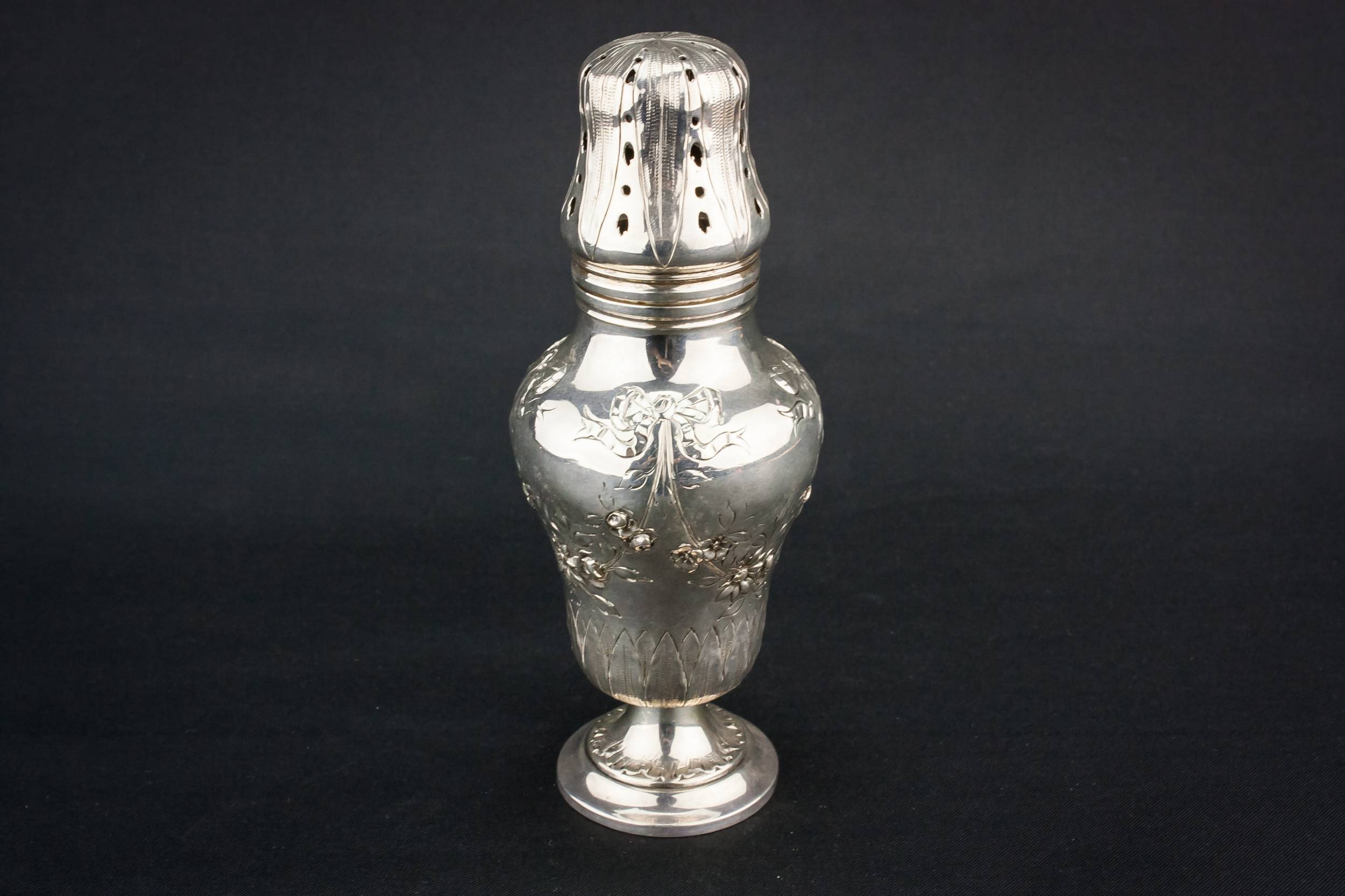 Sterling Silver Beautiful — Neo-Classical sugar caster 3