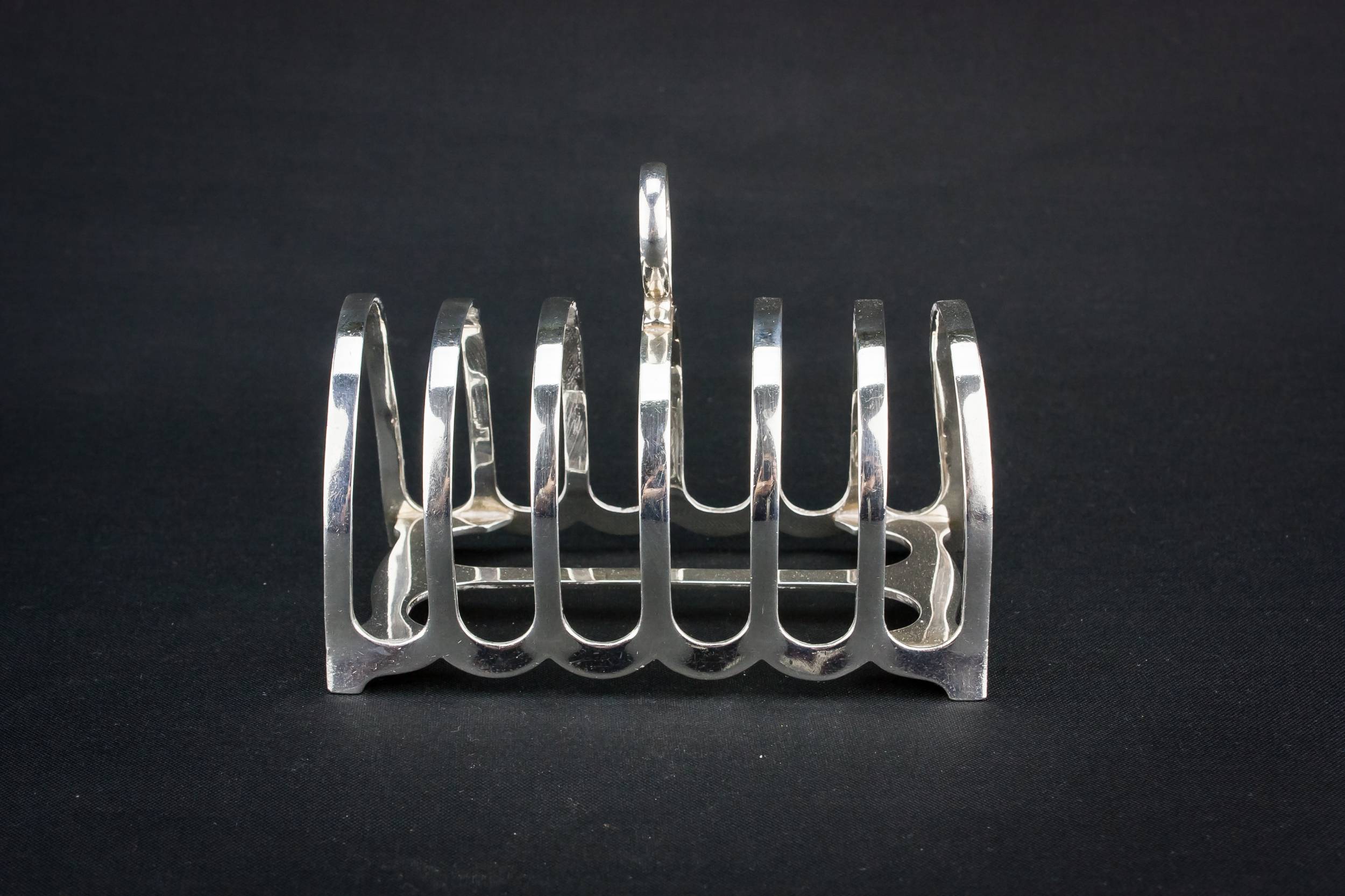 Elegant Vintage Brook — Art Deco toast rack