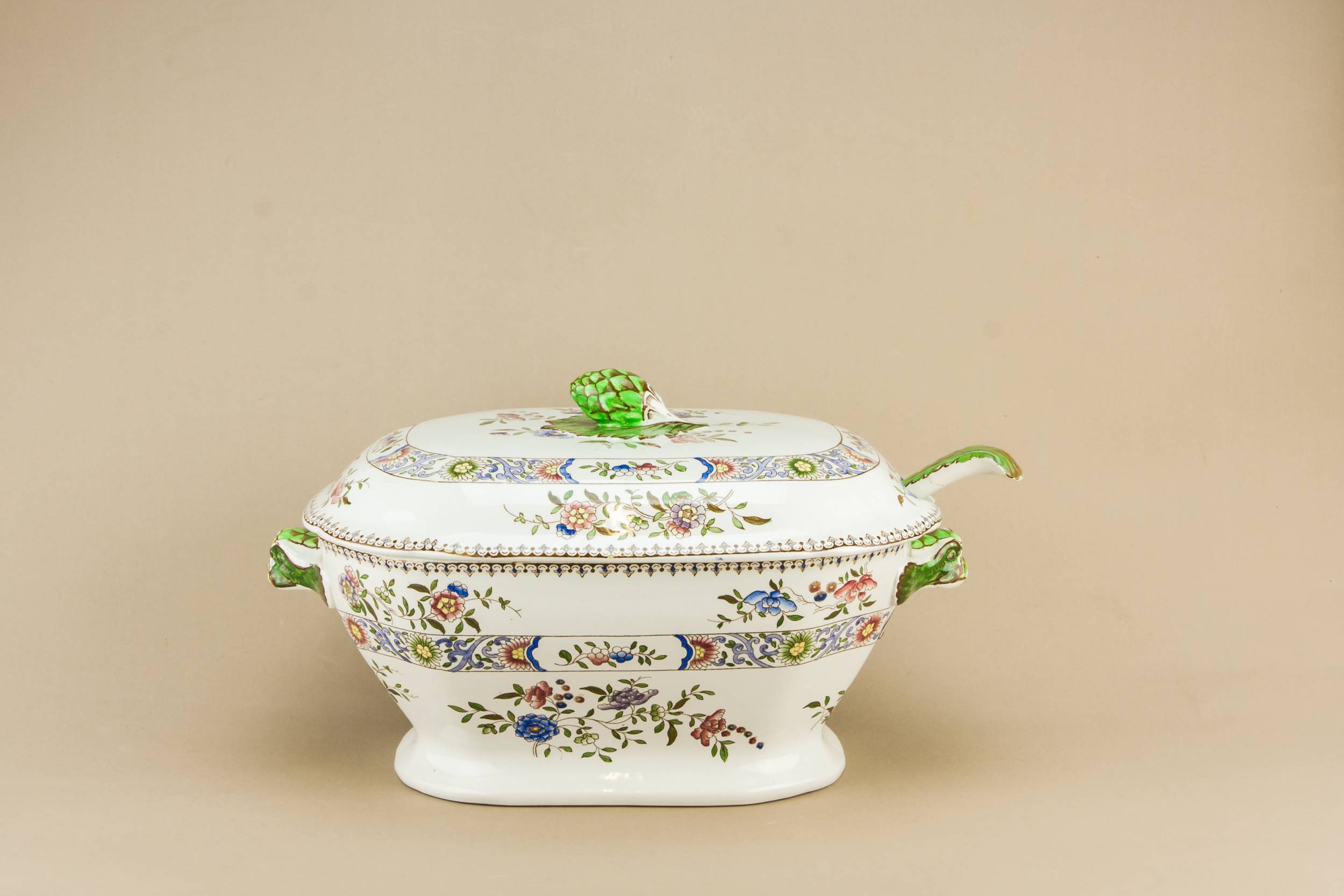 Antique Spectacular Spode — Edwardian pottery tureen