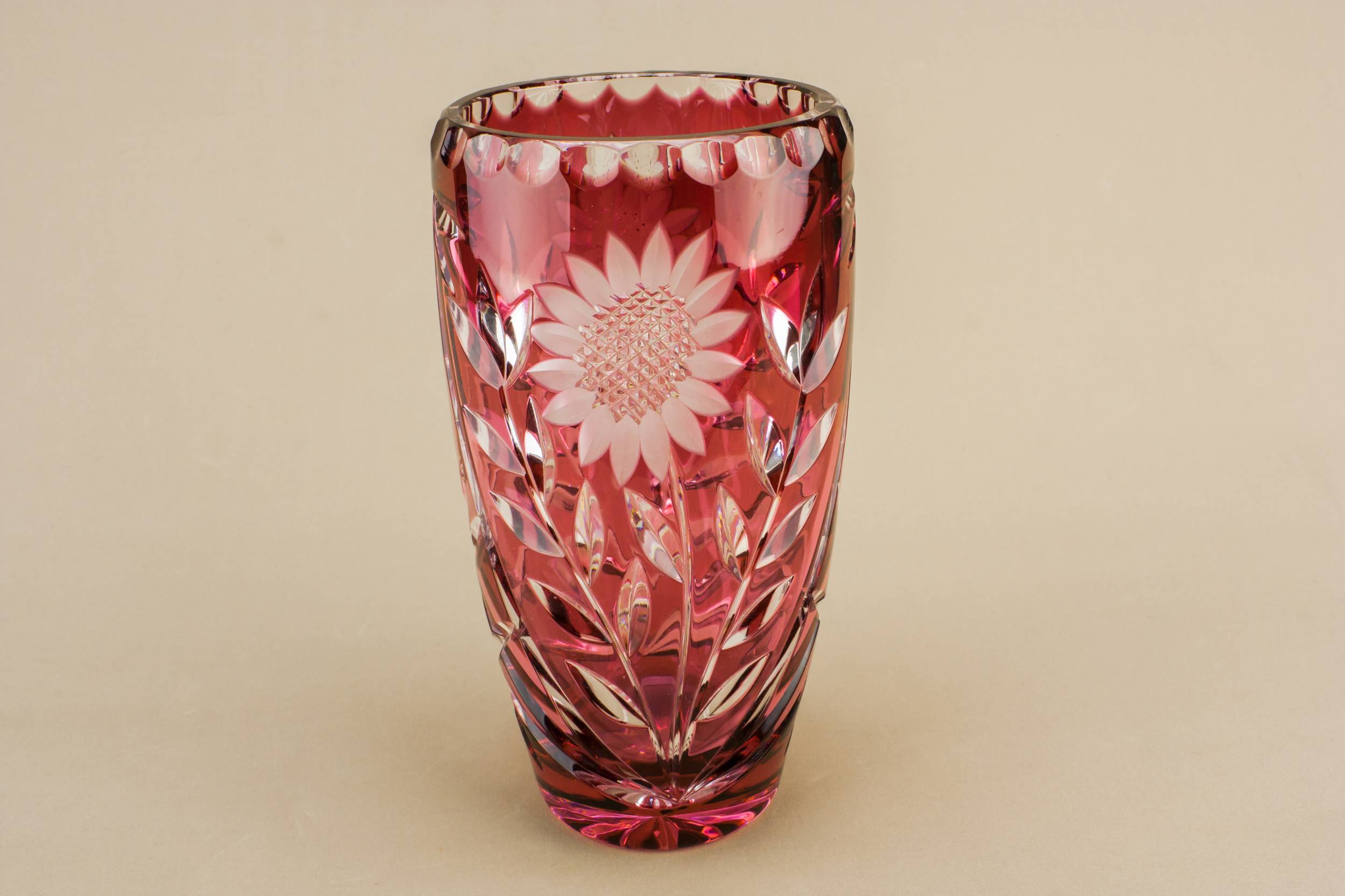 Charming Vintage Floral — Medium glass vase