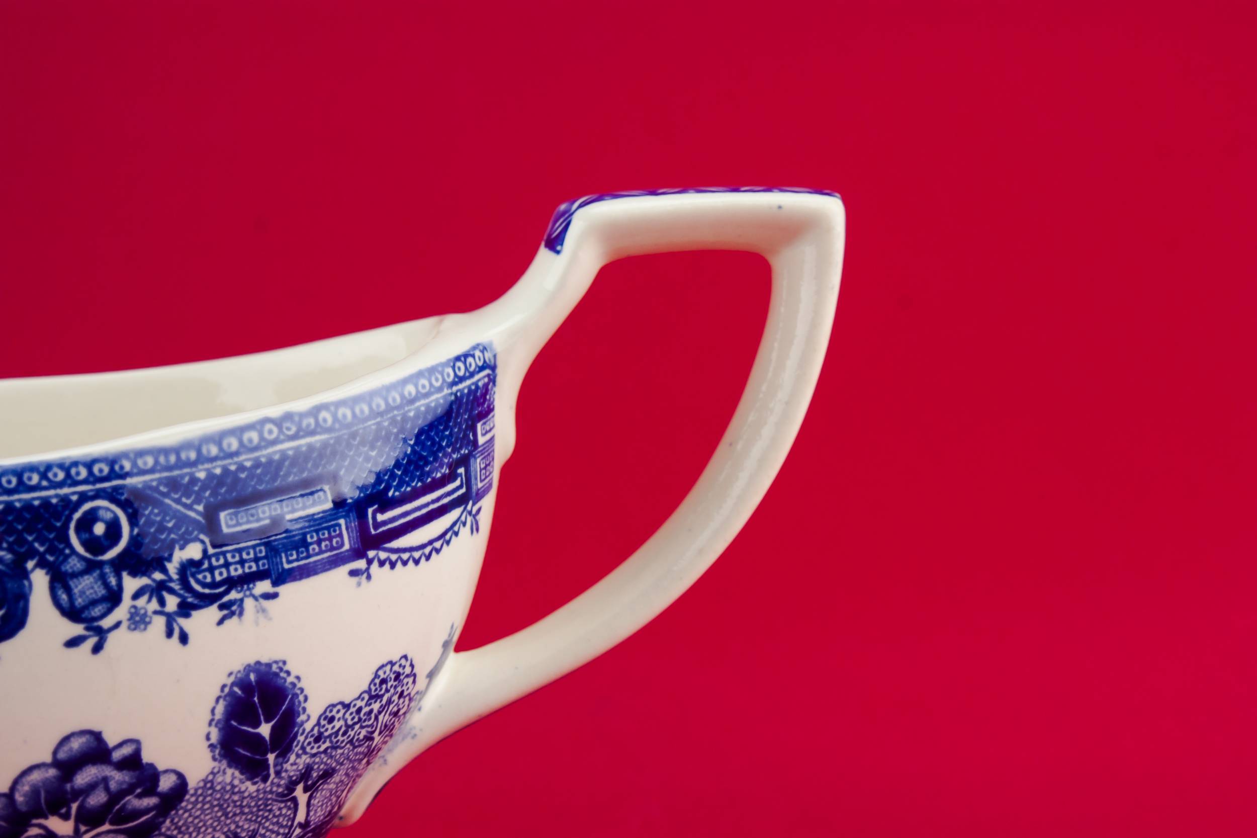Pottery Blue And — Blue and white gravy boat 3