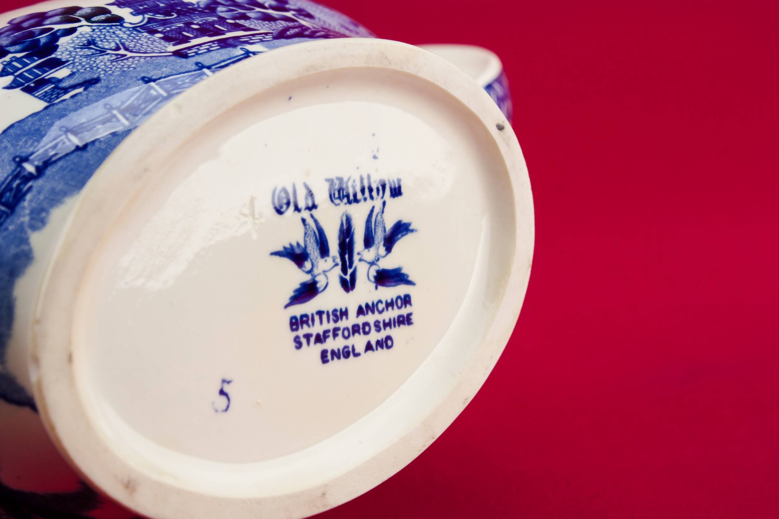 Pottery Blue And — Blue and white gravy boat 4