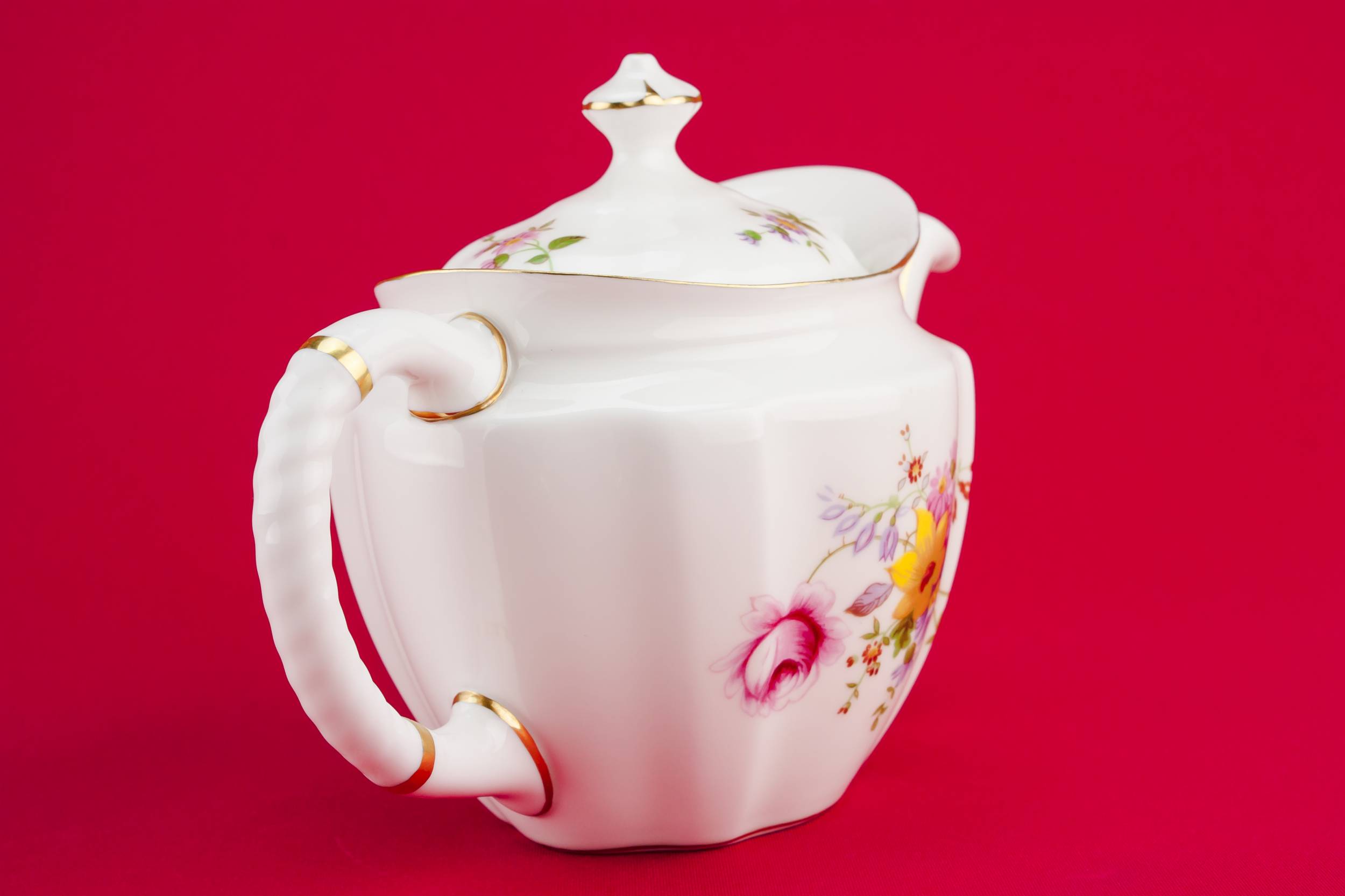 Elegant Vintage Small — Bone china retro teapot 1