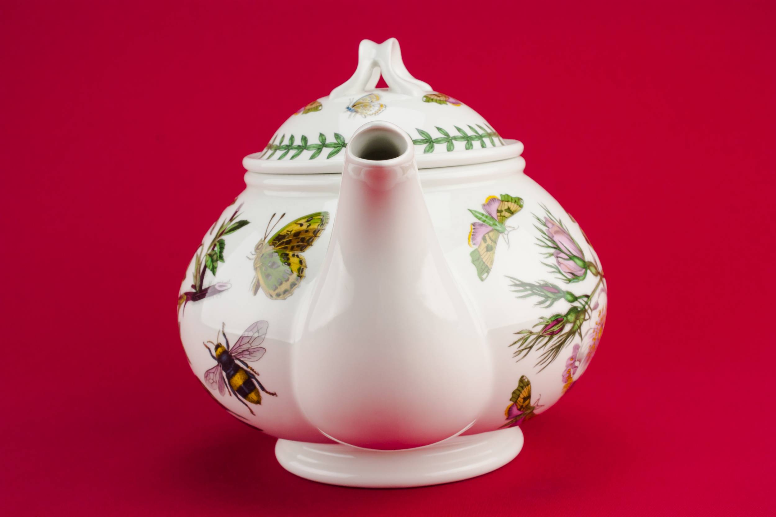 Classical Pottery TEAPOT — Portmeirion pottery teapot 2