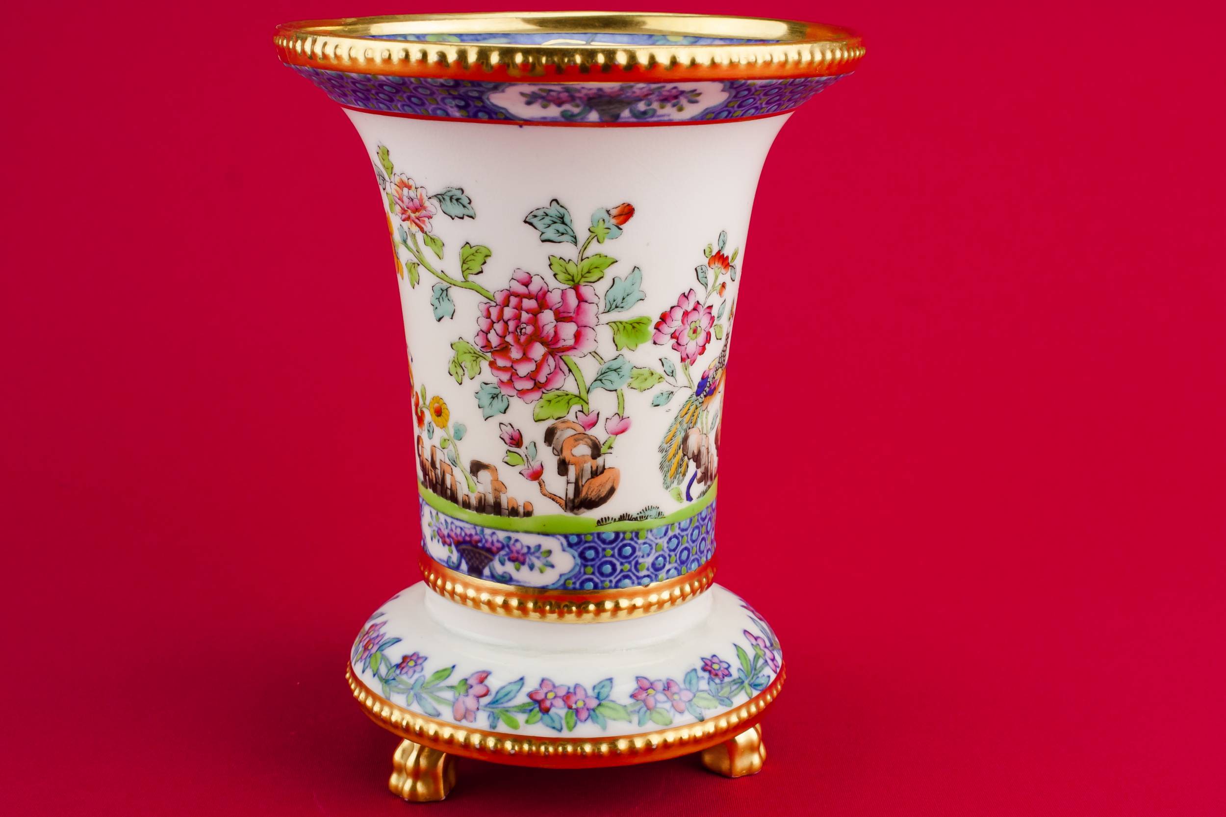 Luxurious Antique Peony — Spode bone china vase 1