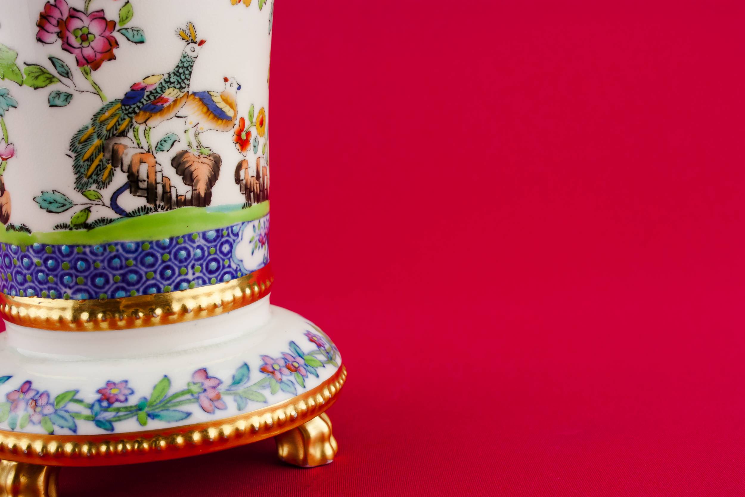 Luxurious Antique Peony — Spode bone china vase 3