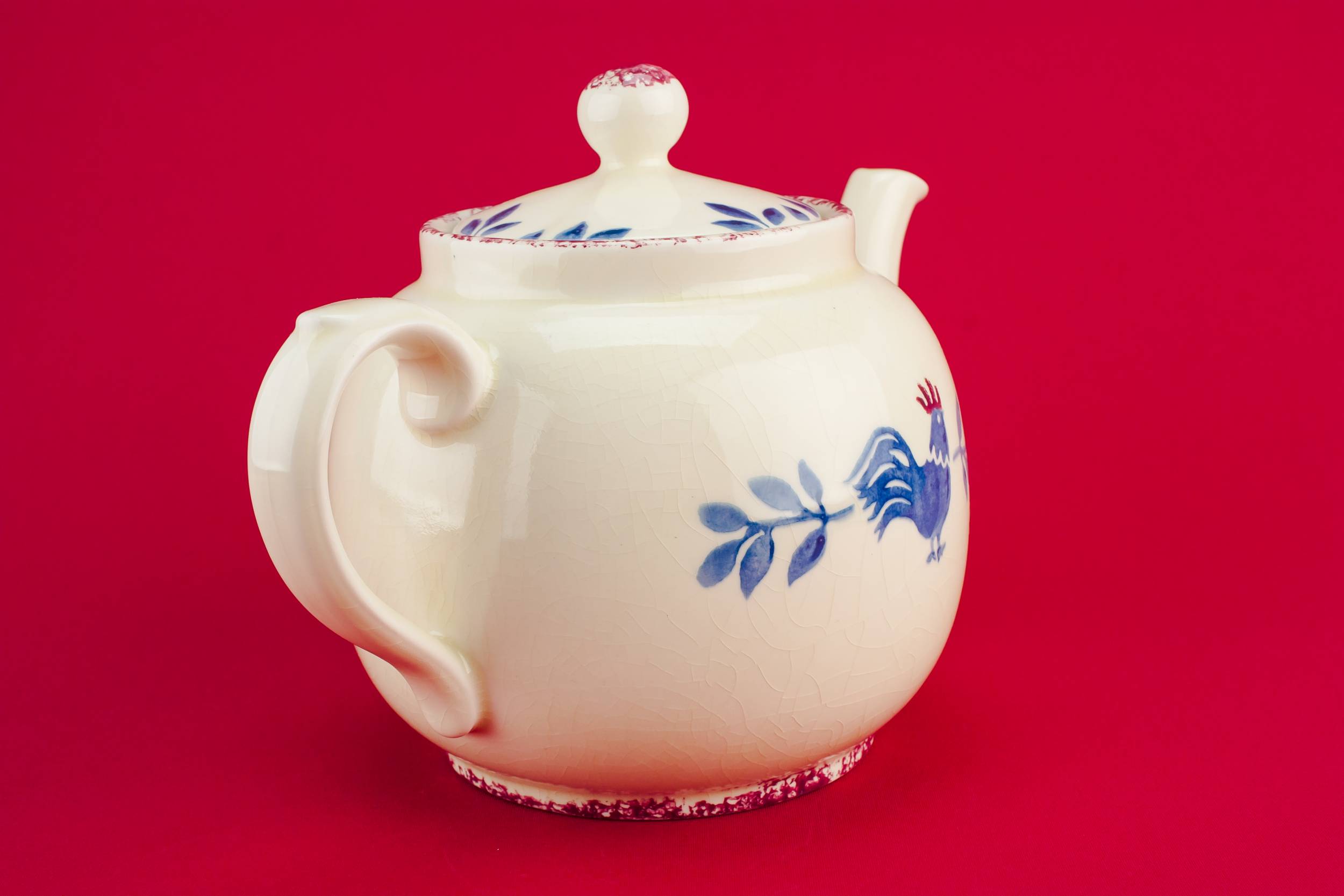Traditional Vintage TEAPOT — Cockerel pottery teapot 1