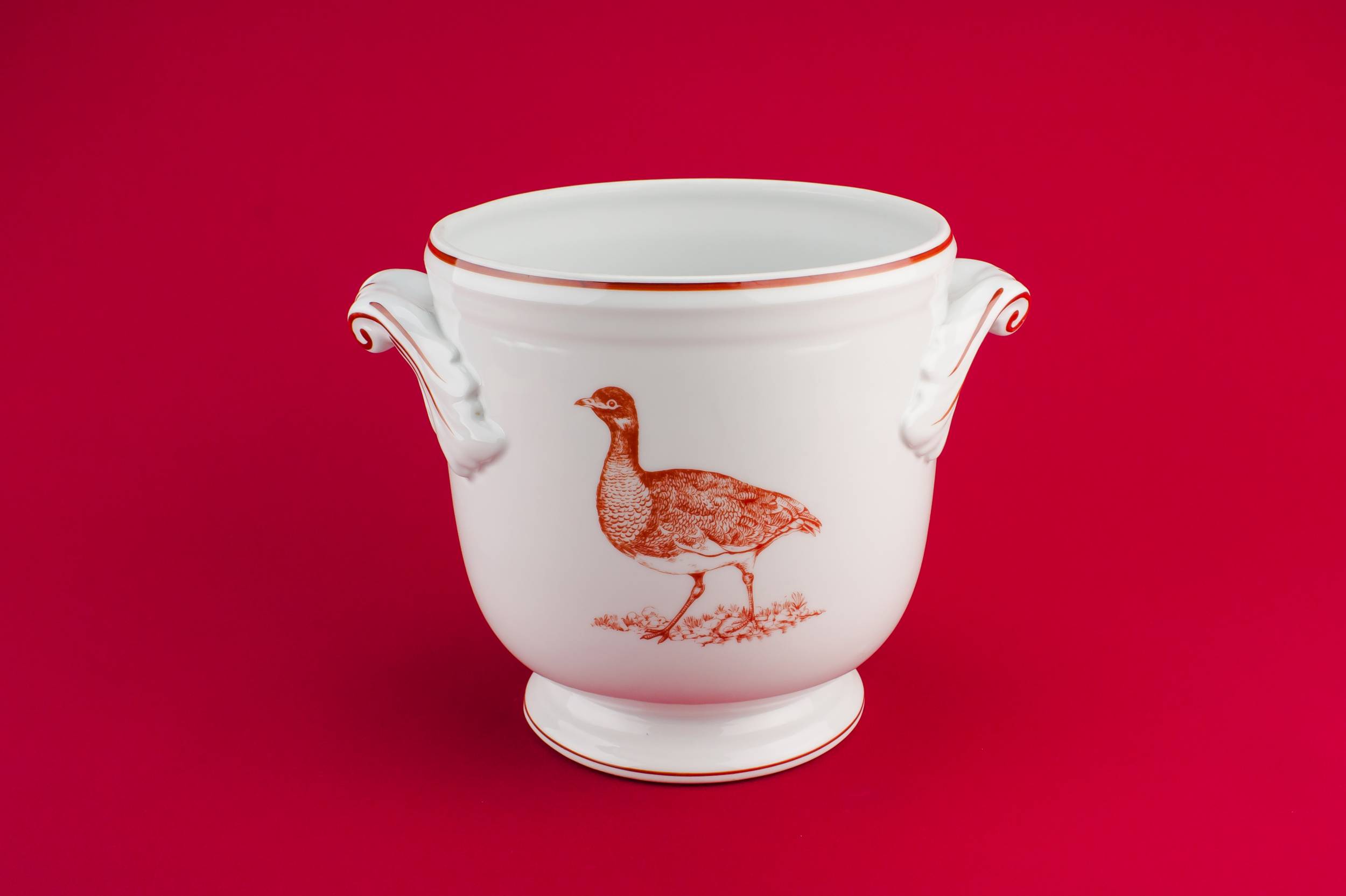 Vintage Classical Vista — Porcelain retro wine cooler