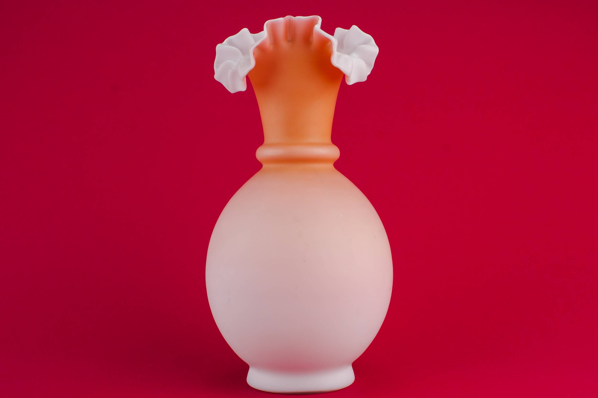 Elegant Antique Ovoid — Art Nouveau glass vase 2