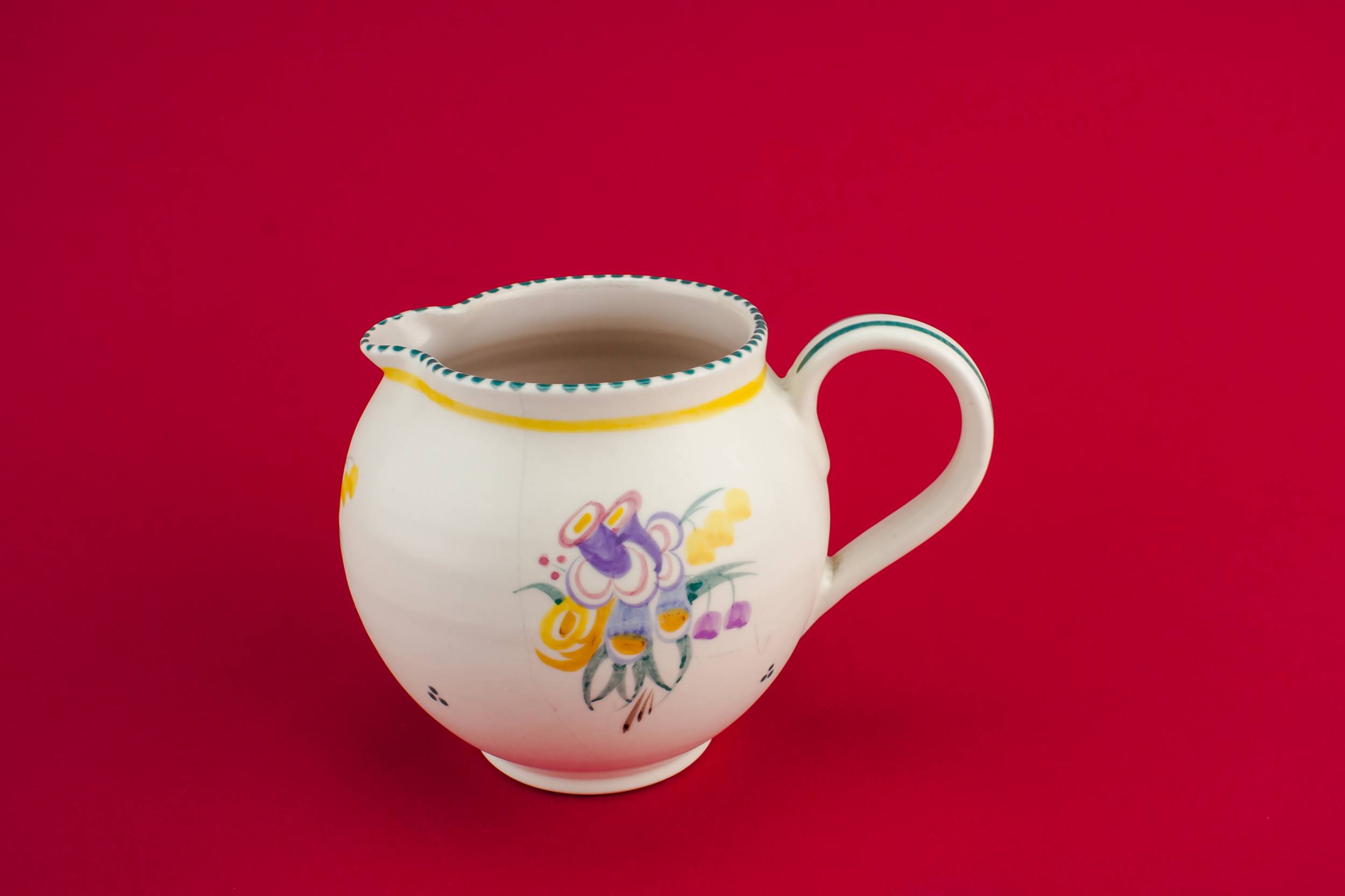 Cream 0.3L Poole — Small flotal jug