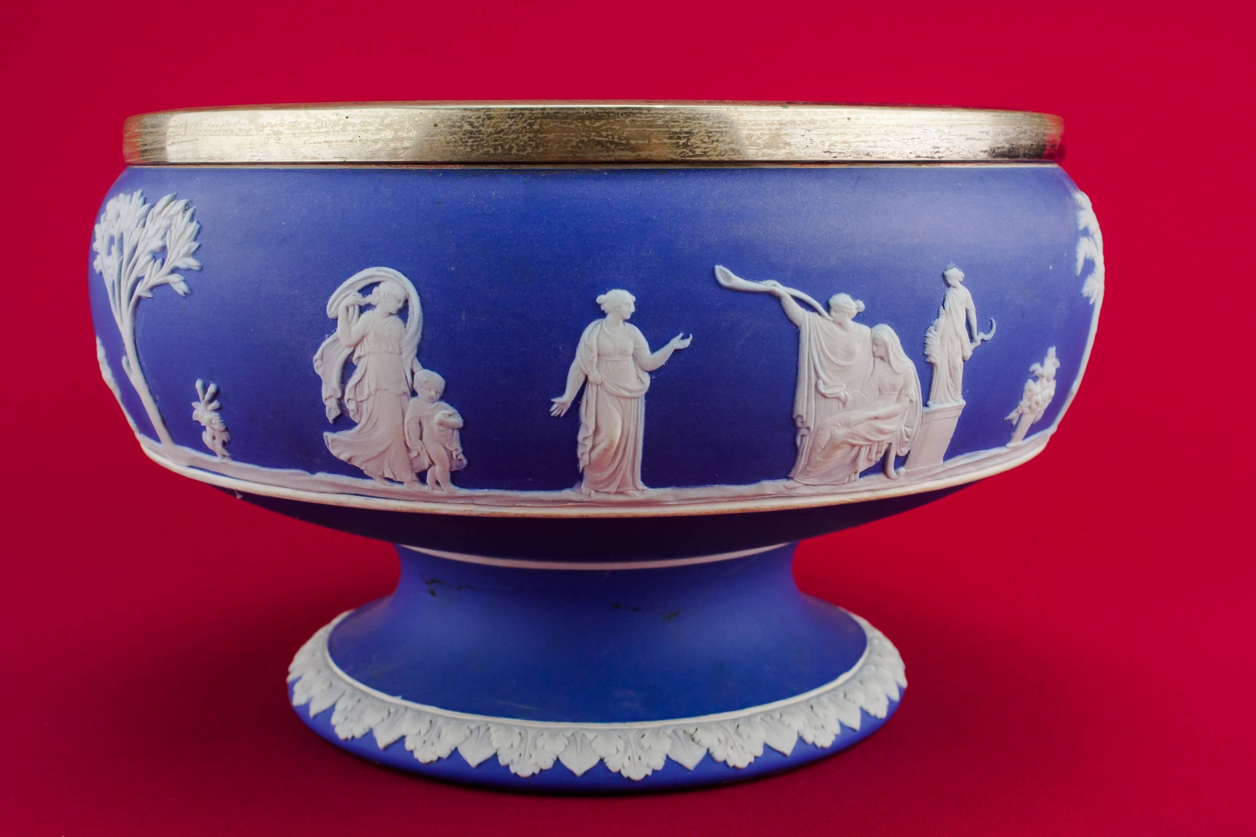 Vintage Small Serving — Jasperware serving bowl 3