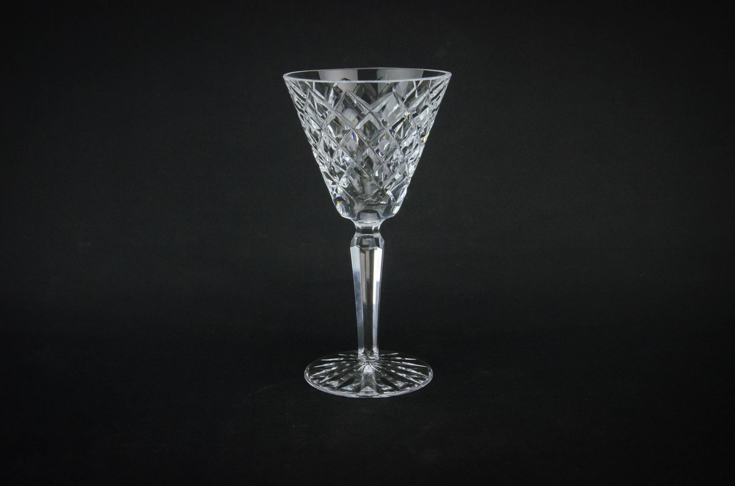 Crystal Cut Crosshatch — 2 medium wine glasses