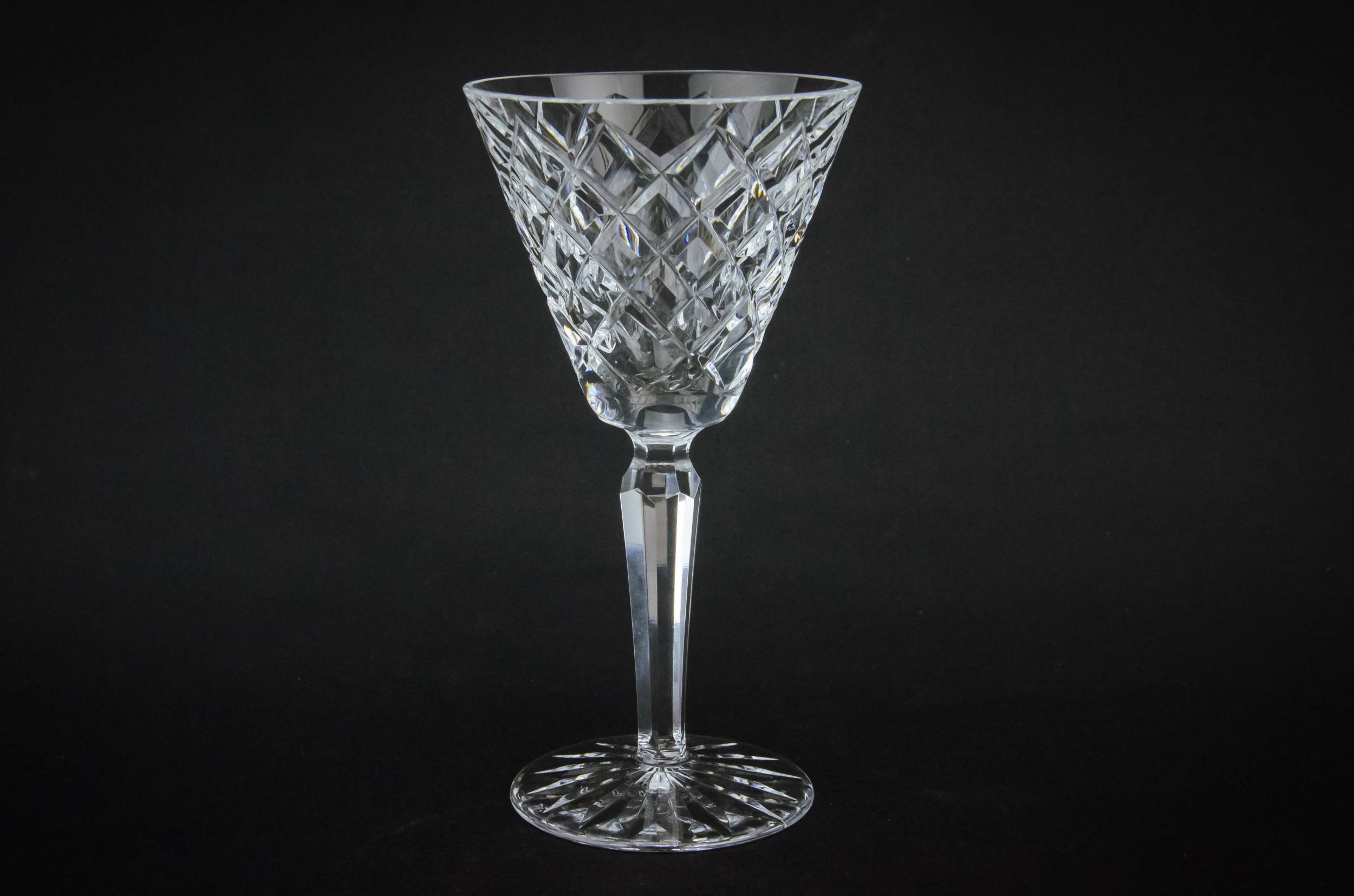 Crystal Cut Crosshatch — 2 medium wine glasses 2