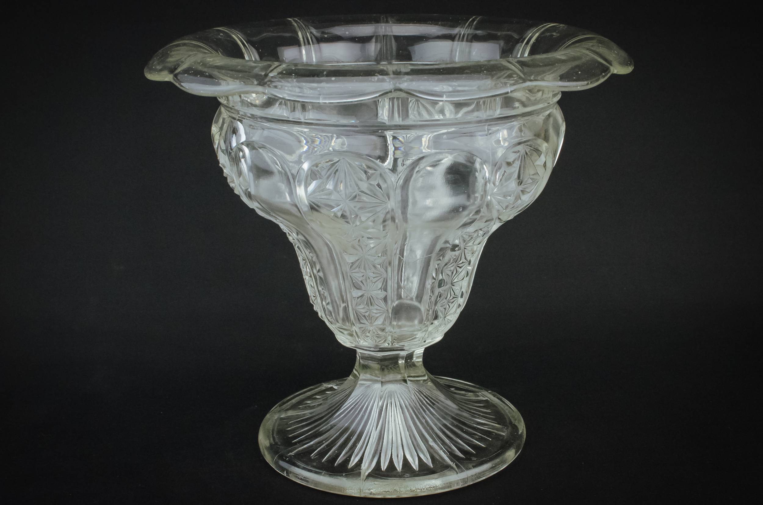 Glass Victorian Double — Victorian glass bowl 2