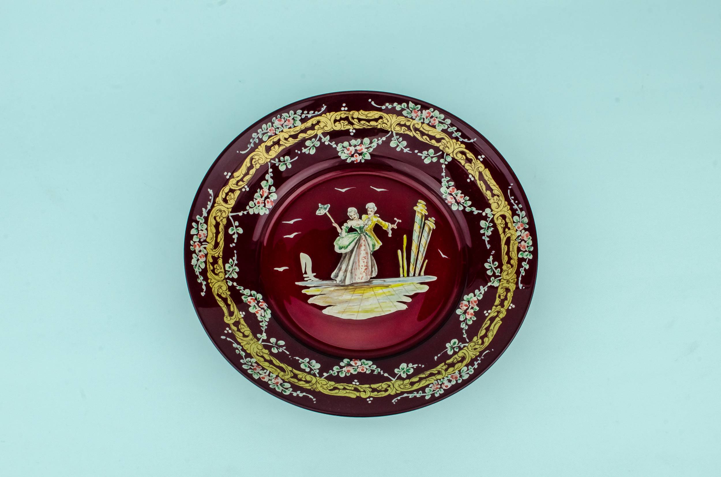Spectacular Vintage Decorative — Retro glass bowl