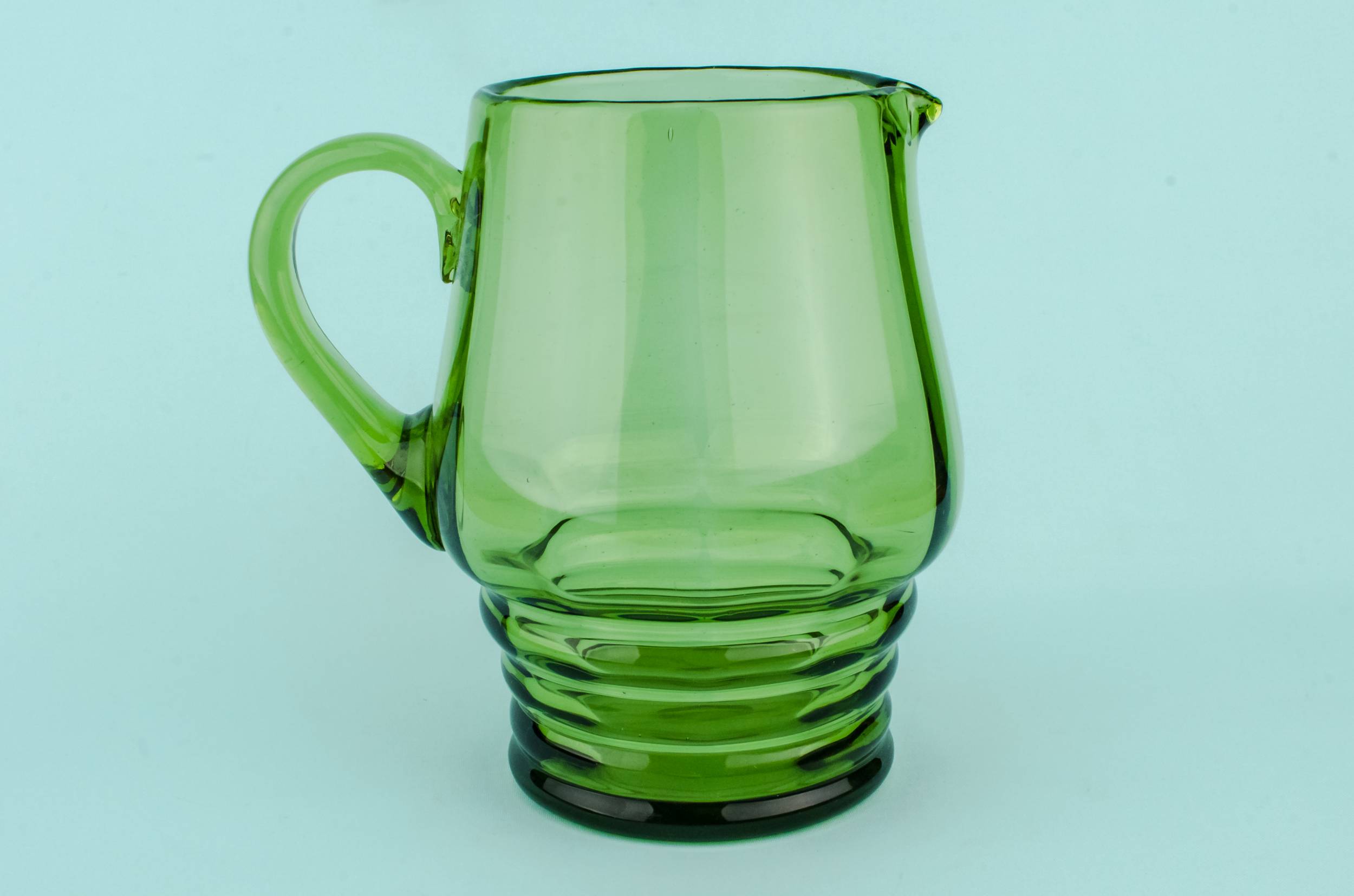 Vintage Art Deco — Water green glass jug 3