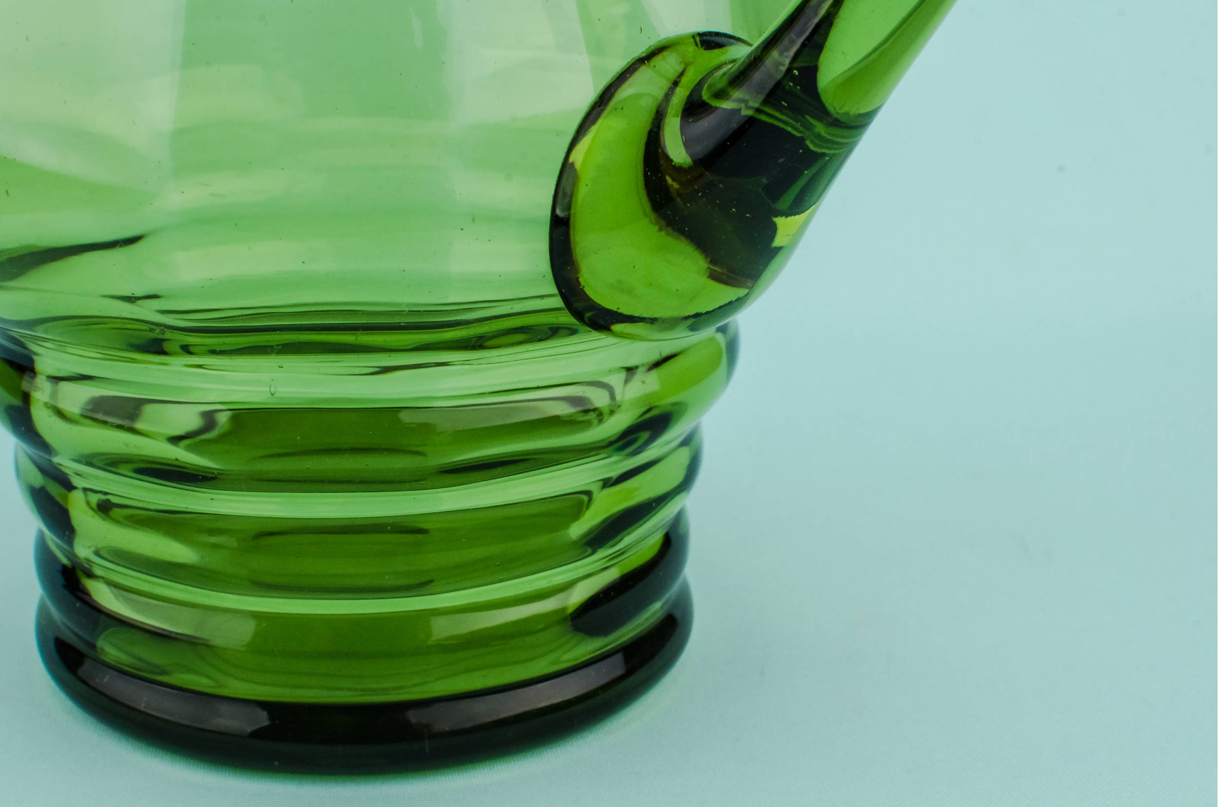 Vintage Art Deco — Water green glass jug 4