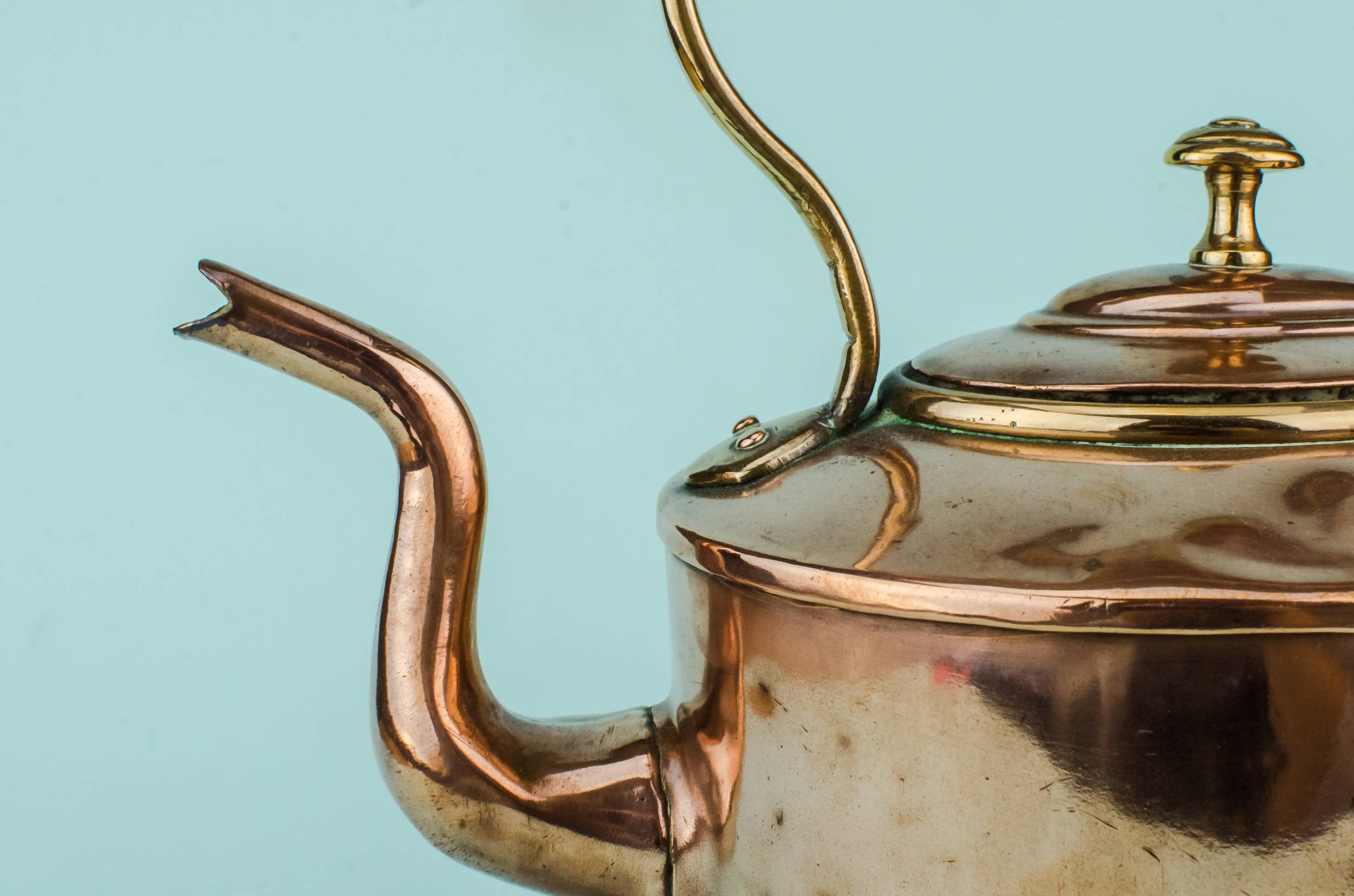 High Victorian Antique — Large High Victorian kettle 4