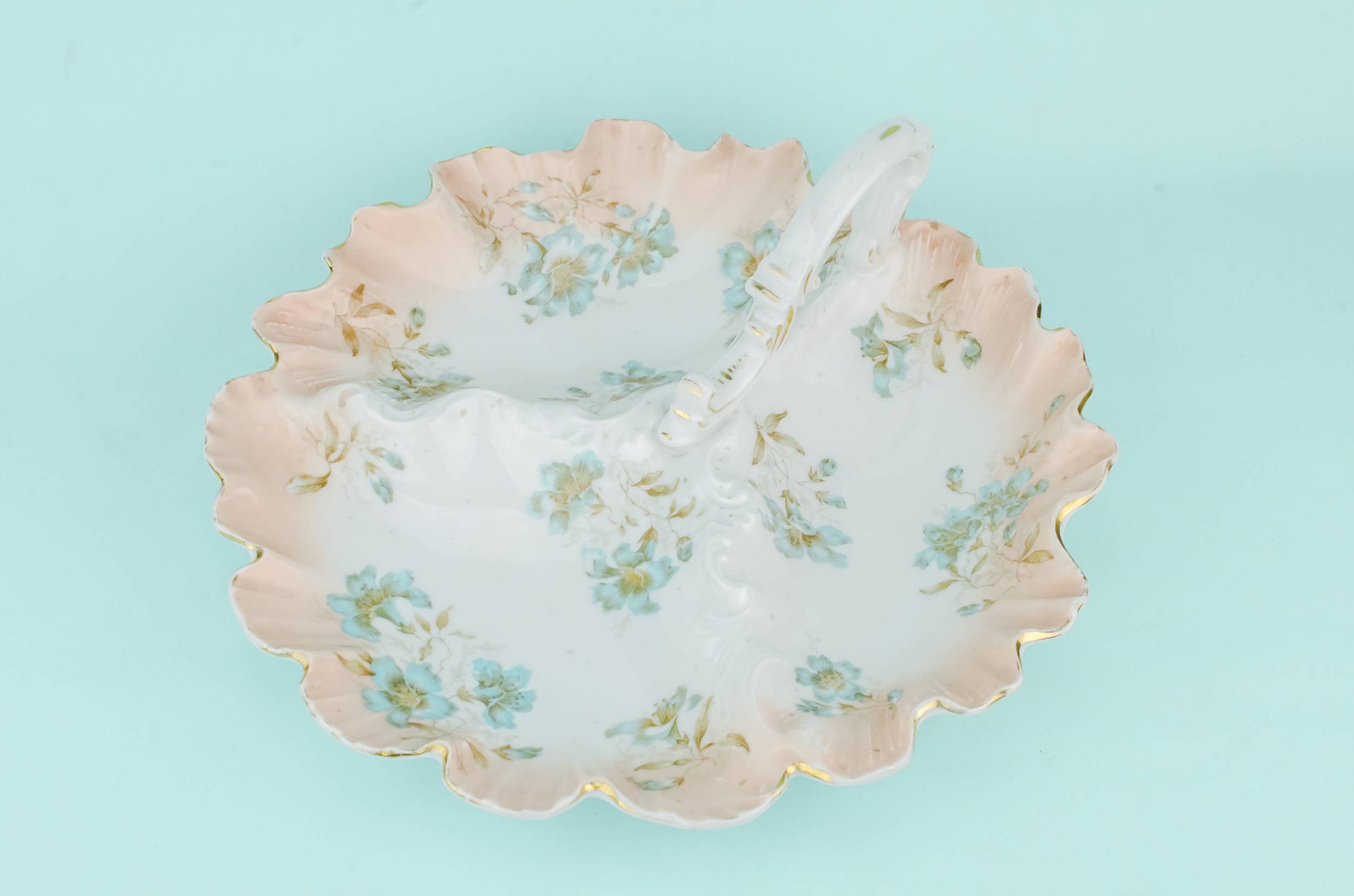 Art Nouveau Antique — Porcelain serving dish 1