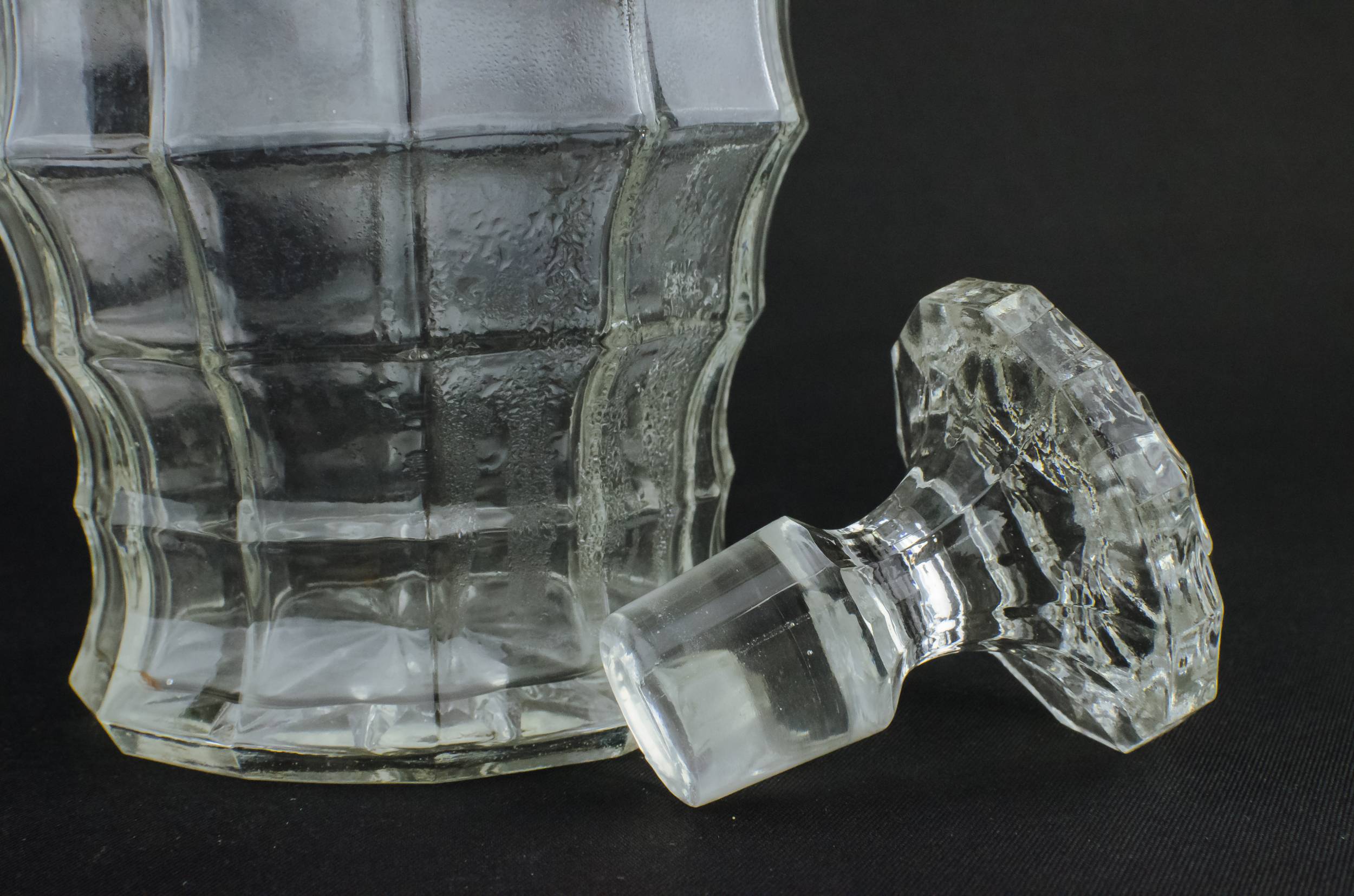Art Deco Moulded — Moulded glass port decanter 1