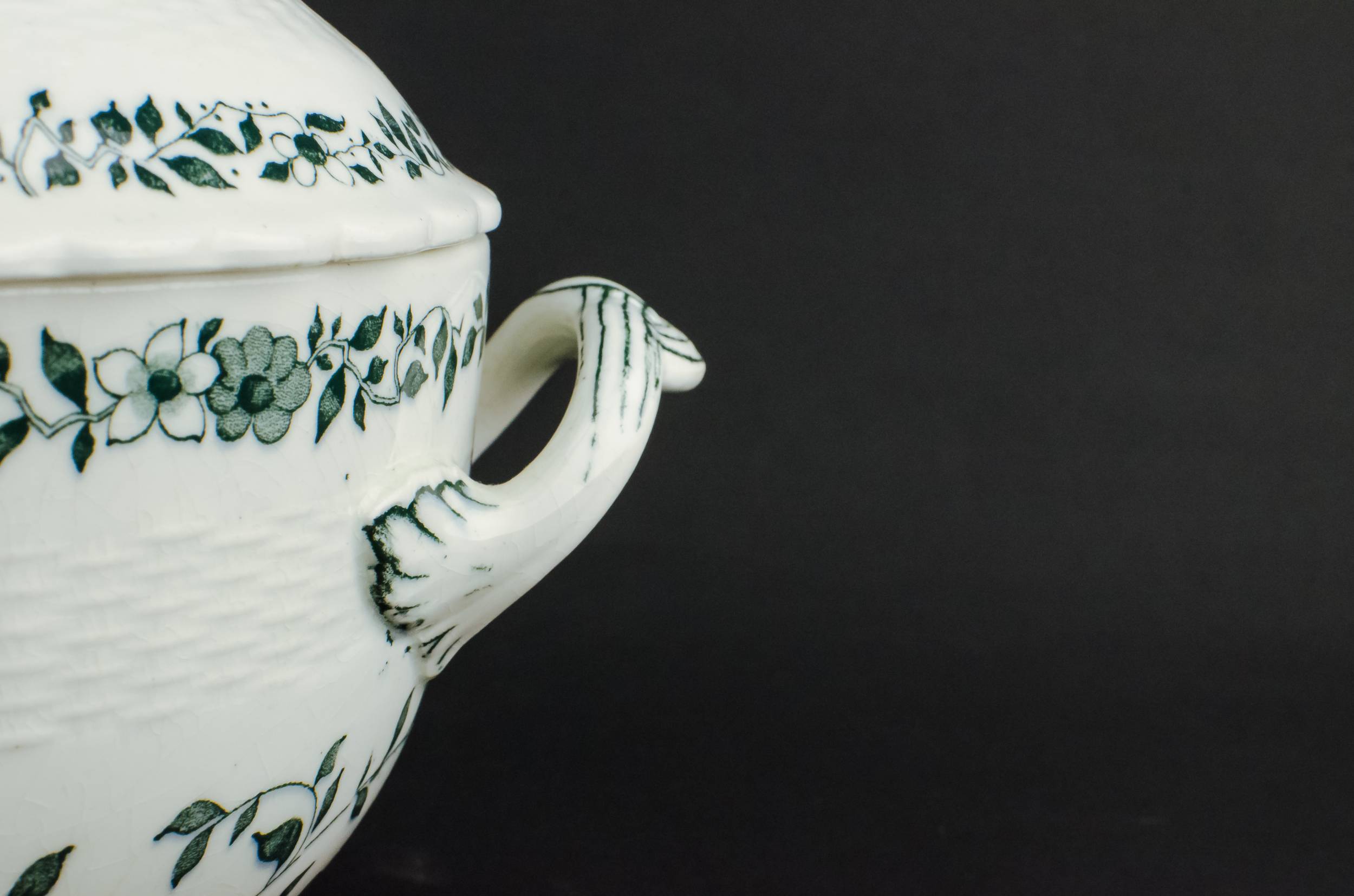 Minton large tureen 6