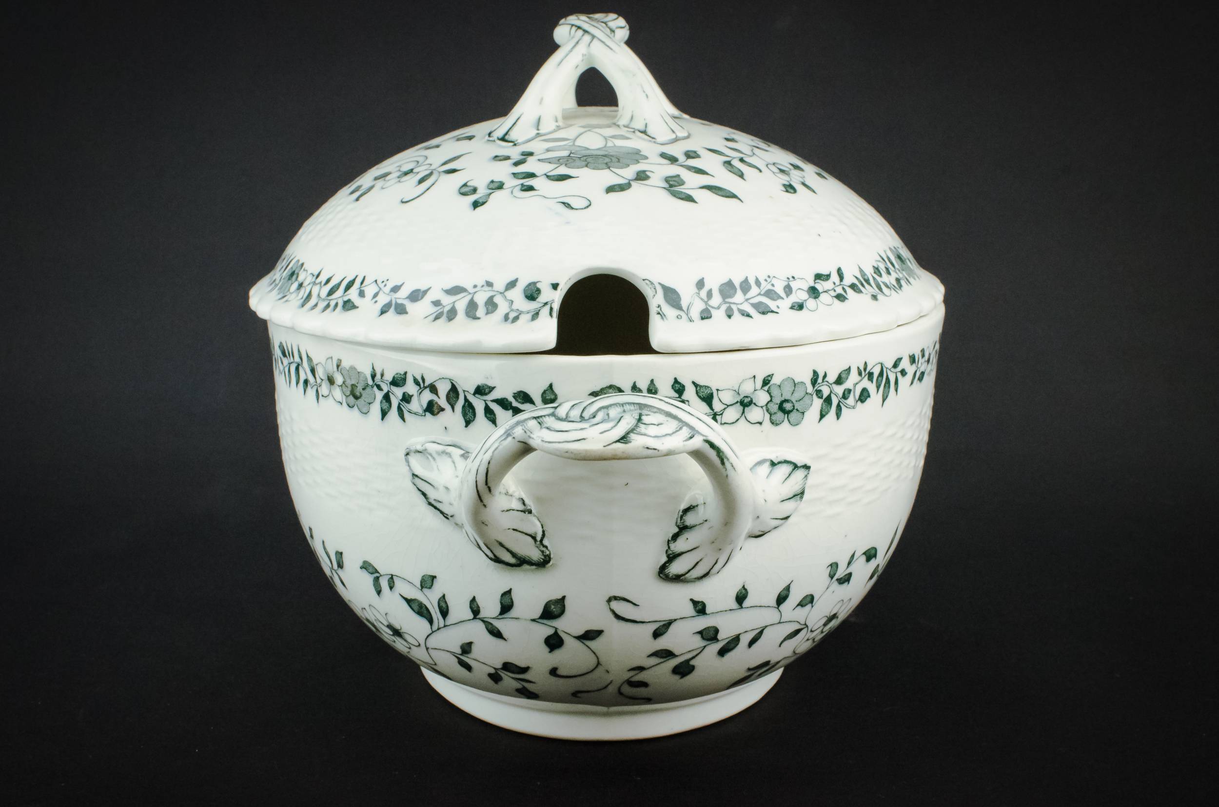 Minton large tureen 7