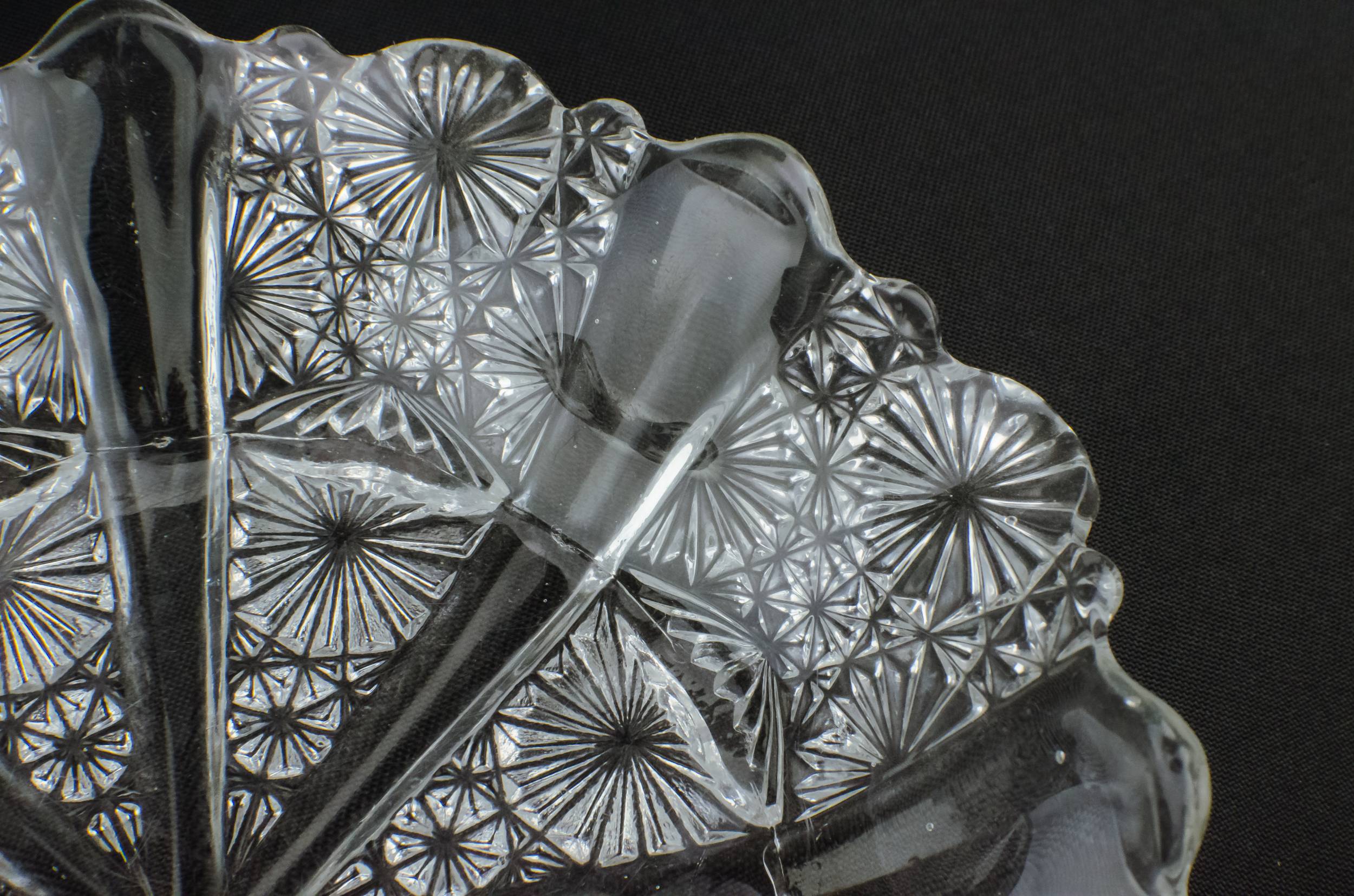 Art Deco Vintage — Art Deco glass serving dish 1