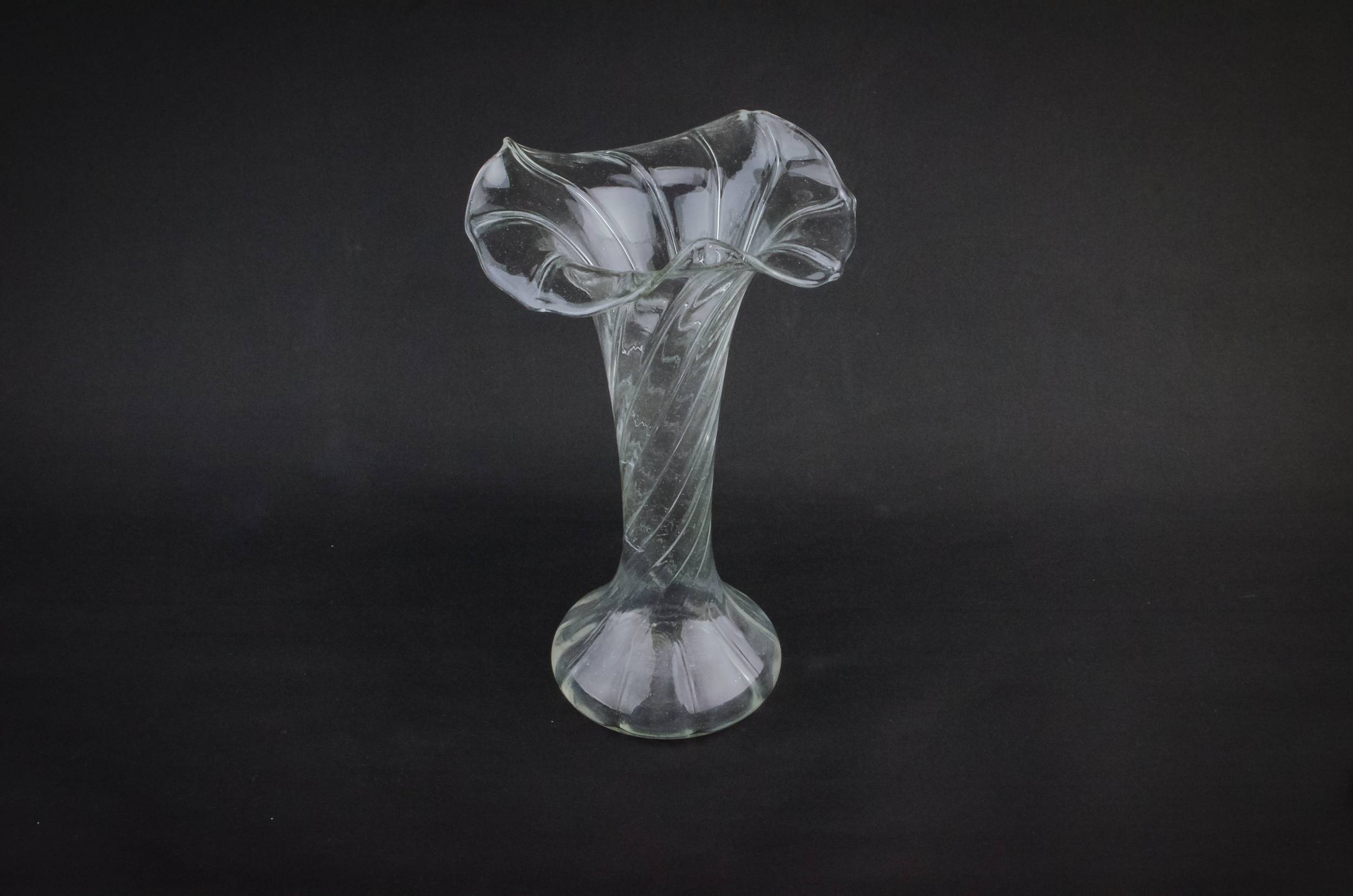 Antique Elegant Swirl — Art Nouveau glass vase