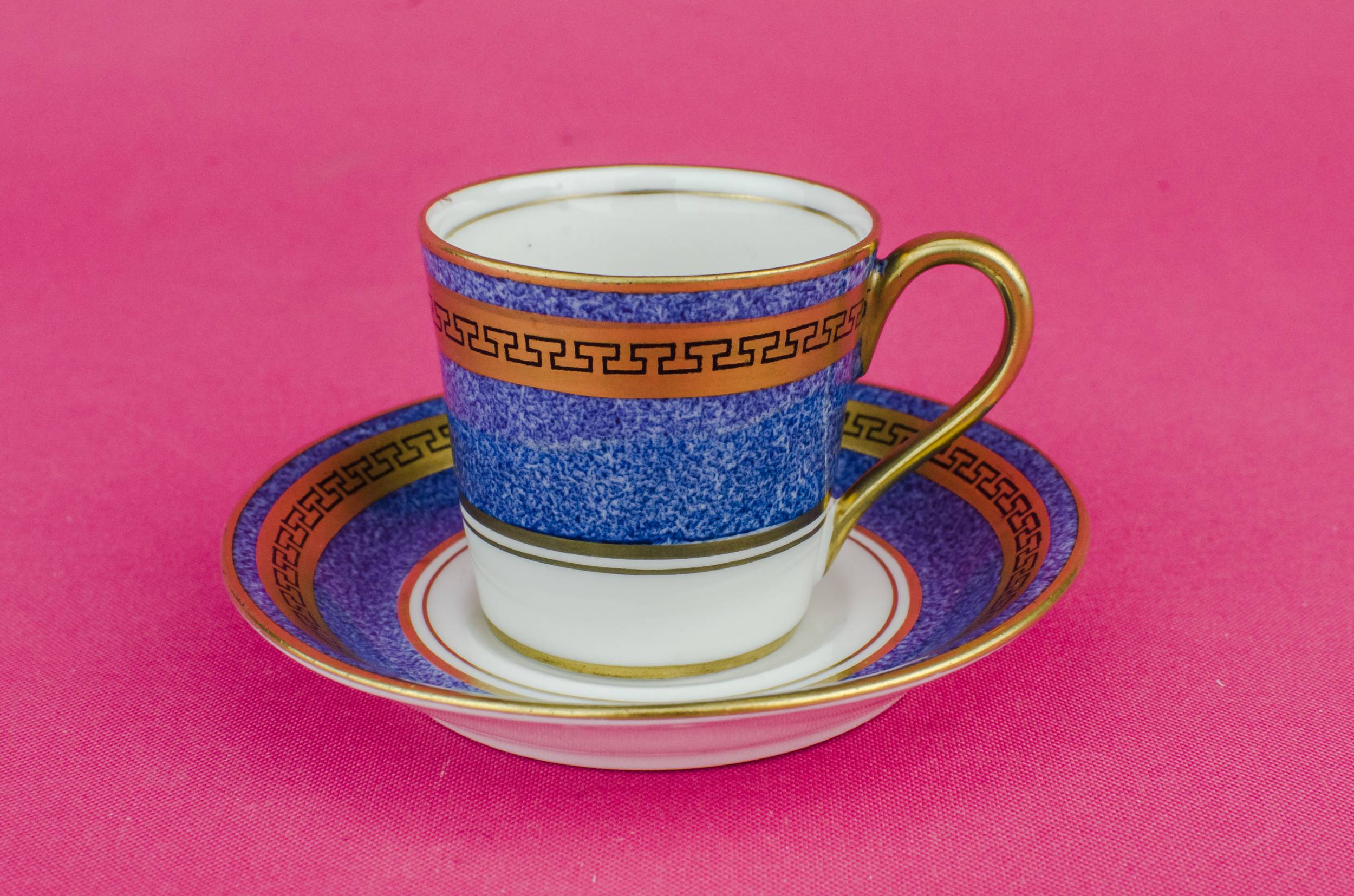 Spectacular Vintage Royal — Art Deco bone china coffee cup 5