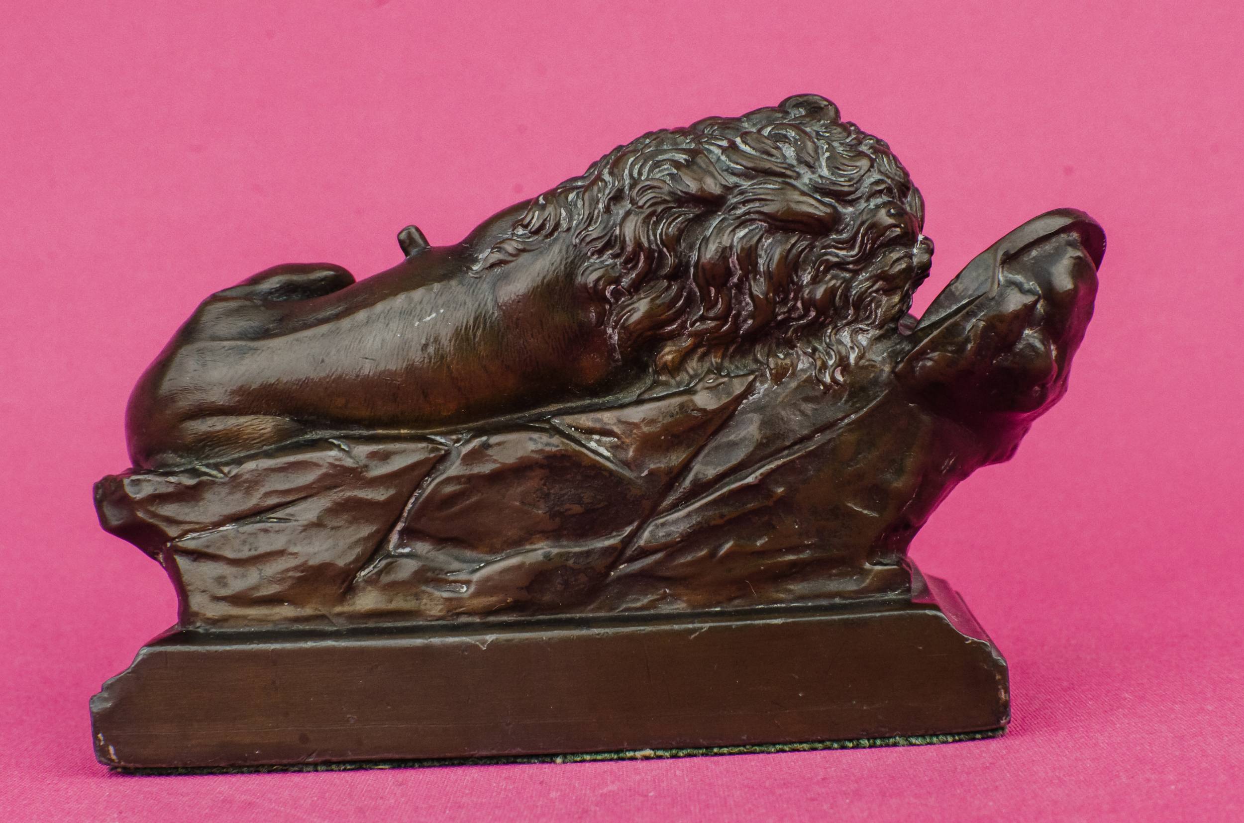 Neo-Classical Antique SCULPTURE — Bronze lion sculpture 4